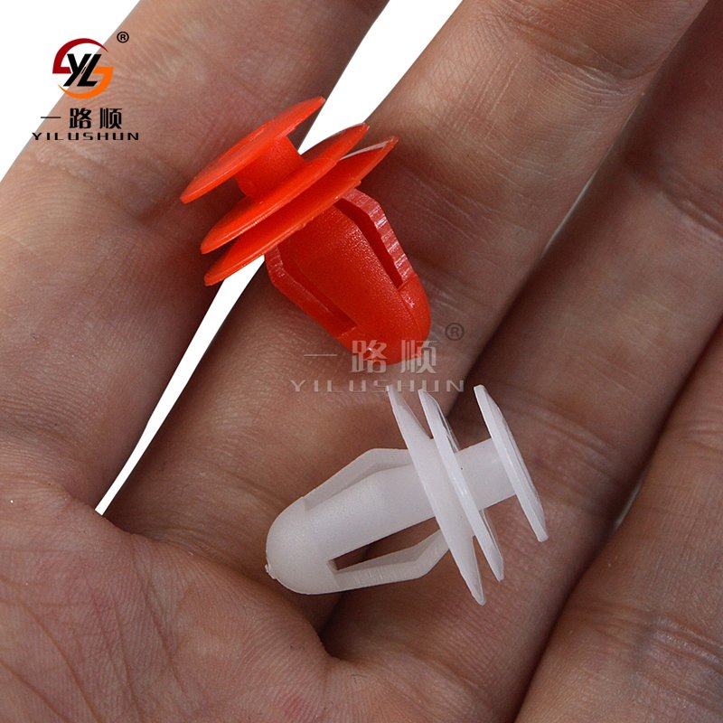67771-30070 Universal Car Bonnet Bumper Clip expanding car clips automobile clips