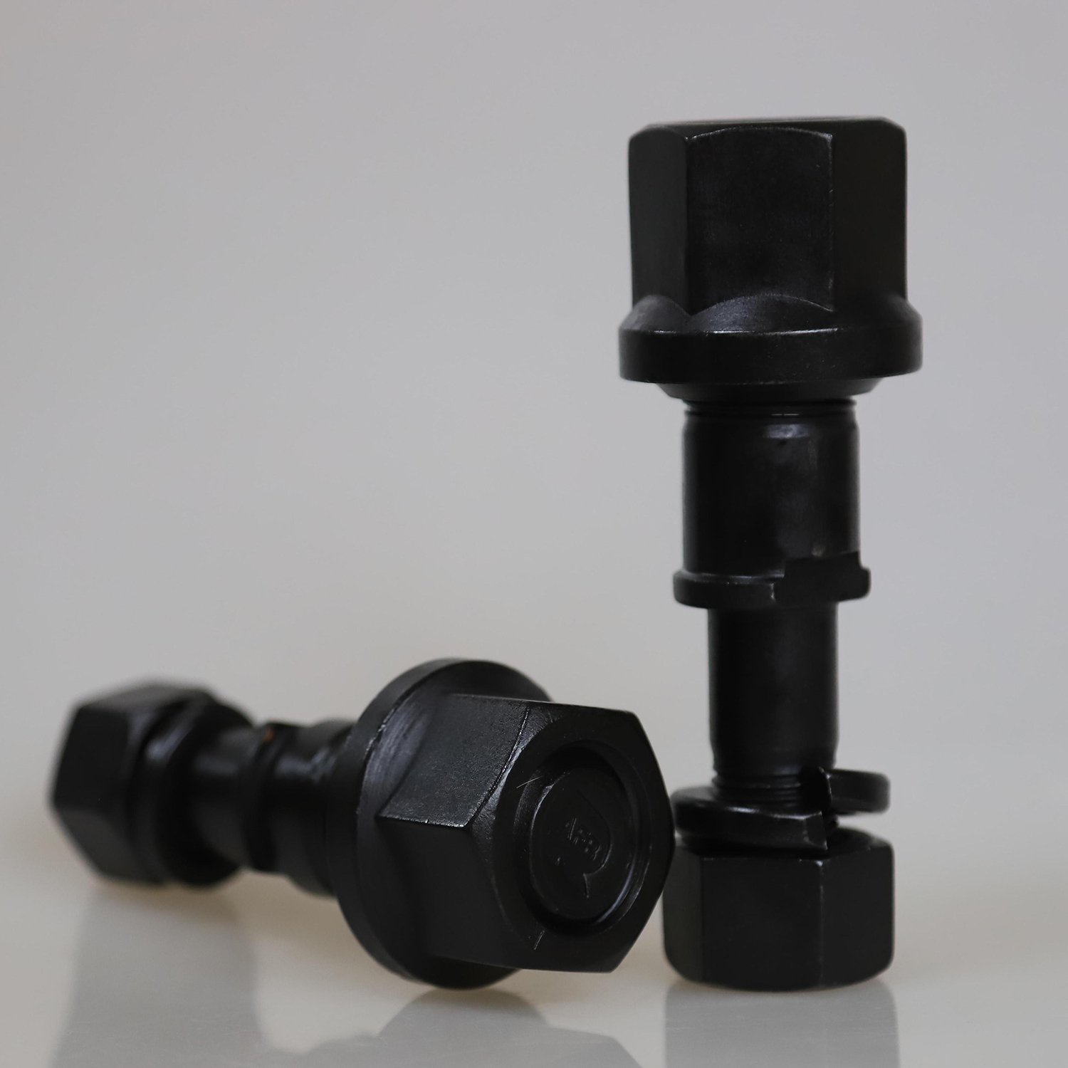 Custom Auto parts fastener screw M22X1.5/M20X1.5X91 universal flange hex hub bolt wheel stud bolt for FUSO