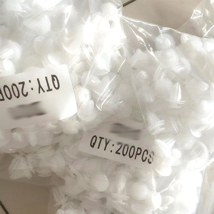 Plastic Push Type Rivet Retainer Clips POM Auto Clips Plastic Fasteners Auto Body Clips
