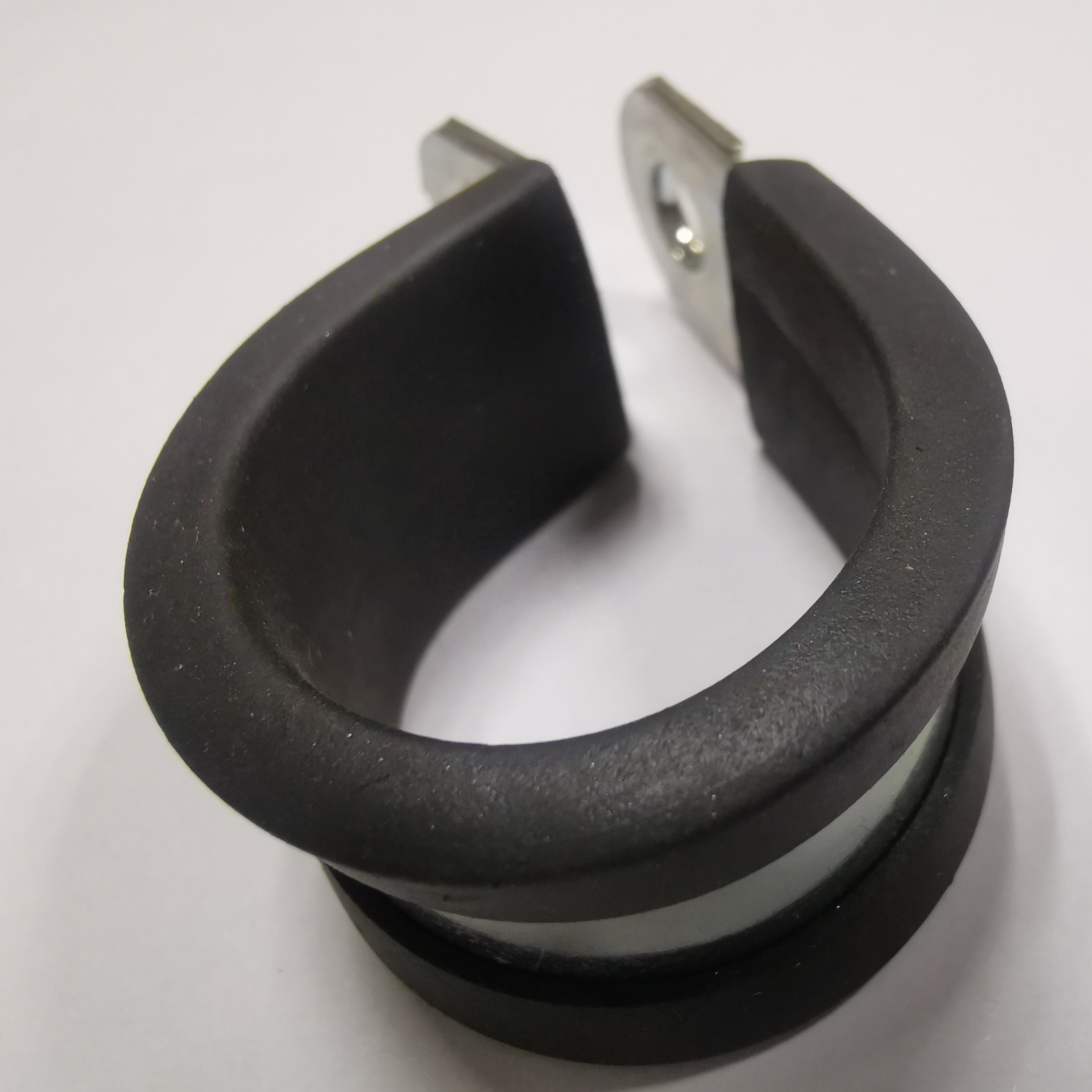 Customized Auto Cable Pipe Clamp with Zinc Finish P Type Rubber Lined Cable Hose Clamps Galvanized Steel