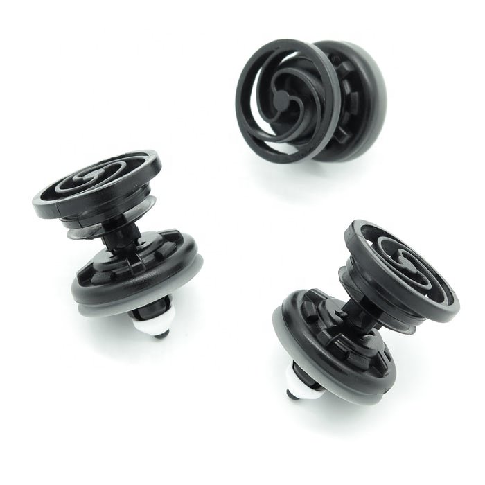 7L6868243 Plastic Bumper Clips and Fasteners Customized Shape Wide Range for Automotive