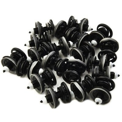 7L6868243 Plastic Bumper Clips and Fasteners Customized Shape Wide Range for Automotive