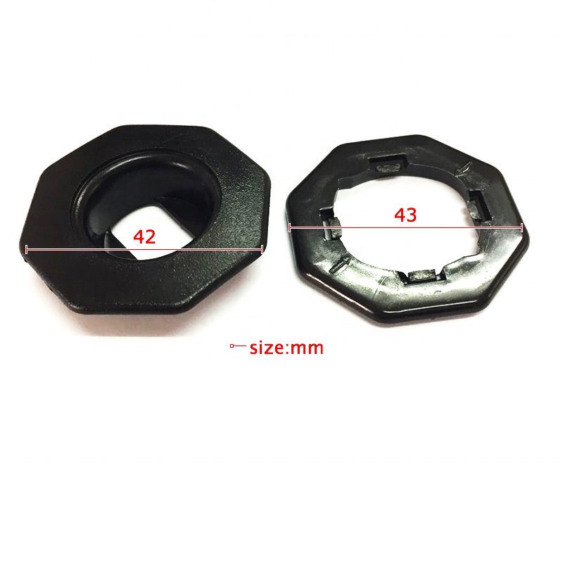 China Auto Plastic Clips Fastener for Car Floor Mats