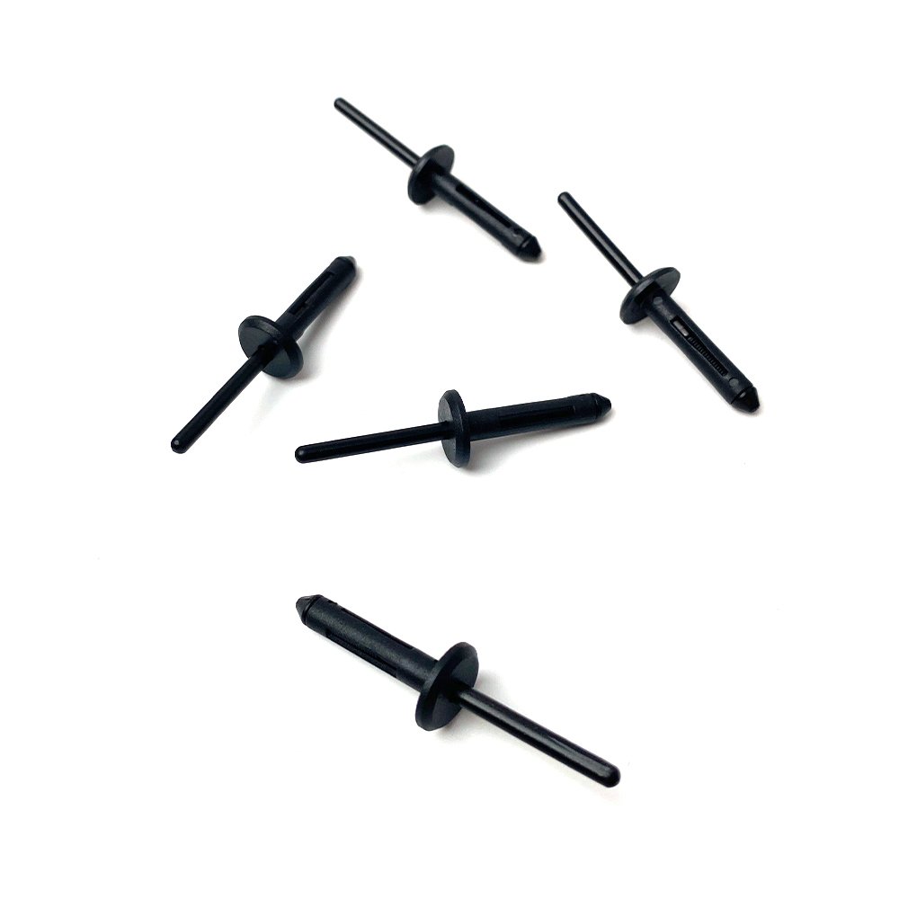 High Quality Clips Fasteners Auto Parts Auto Clip Plastic Fastener Bumper Universal Auto Fastener