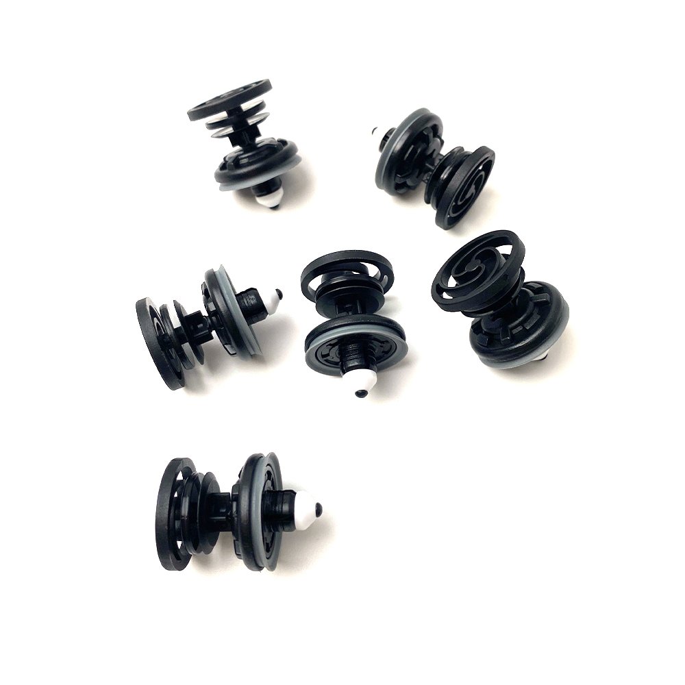High Quality Clips Fasteners Auto Parts Auto Clip Plastic Fastener Bumper Universal Auto Fastener