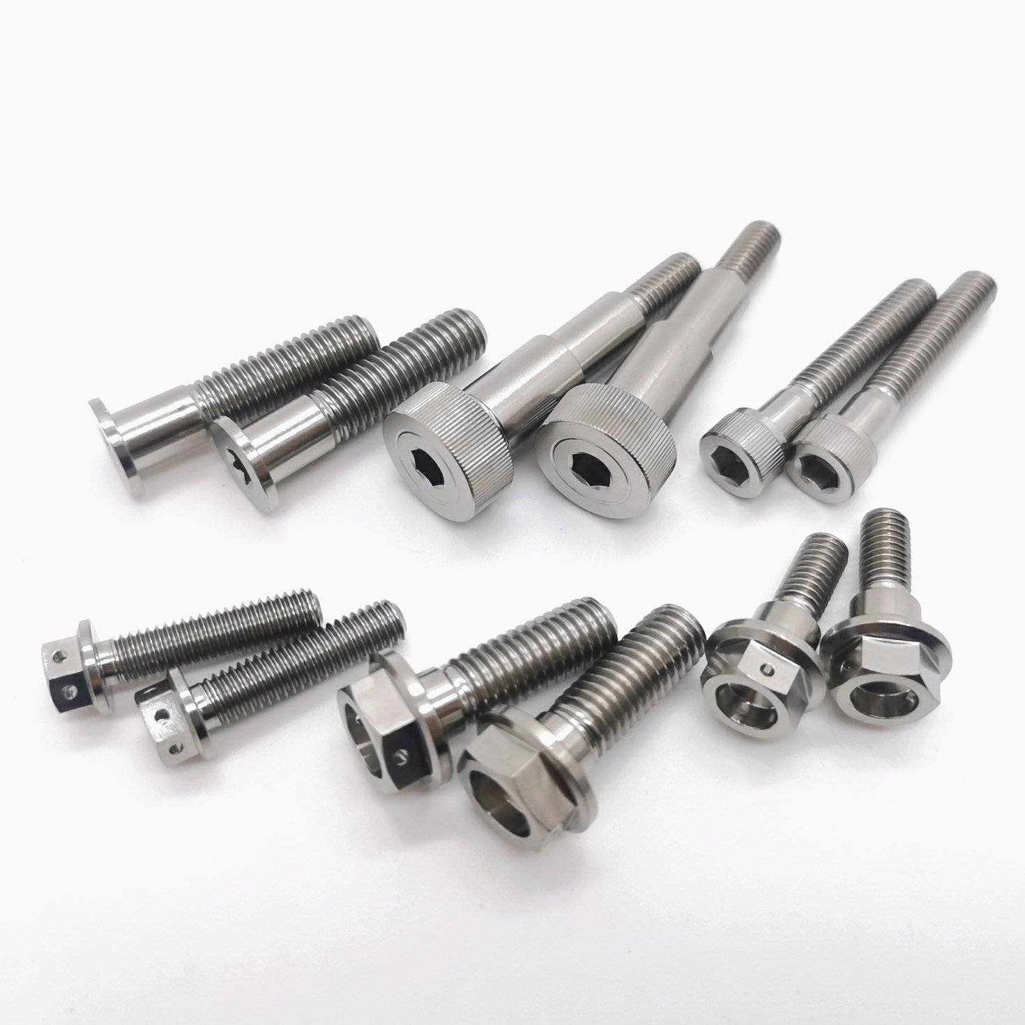 High quality custom titanium 6Al-4v fastener bolt titanium nut titanium washer for car