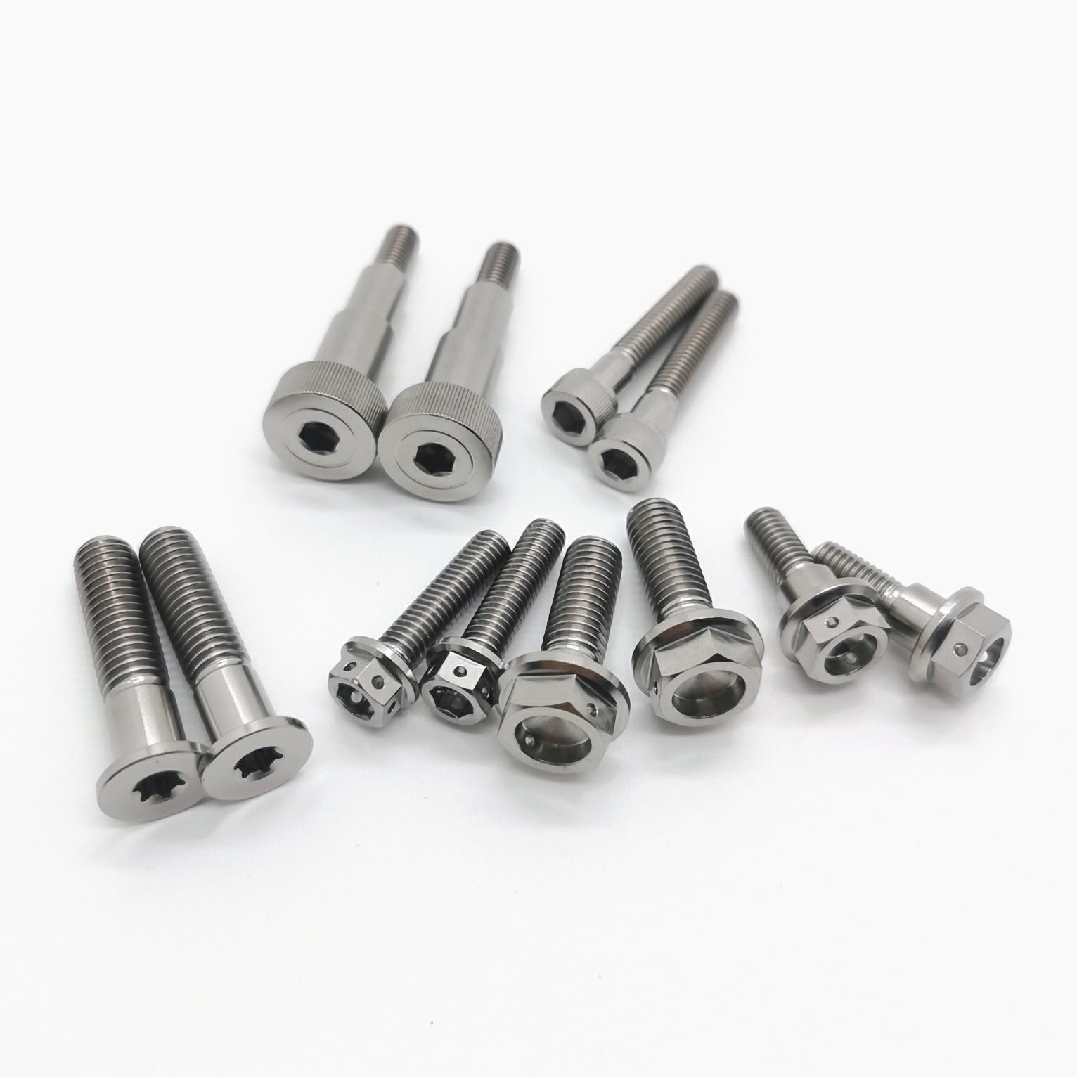 High quality custom titanium 6Al-4v fastener bolt titanium nut titanium washer for car