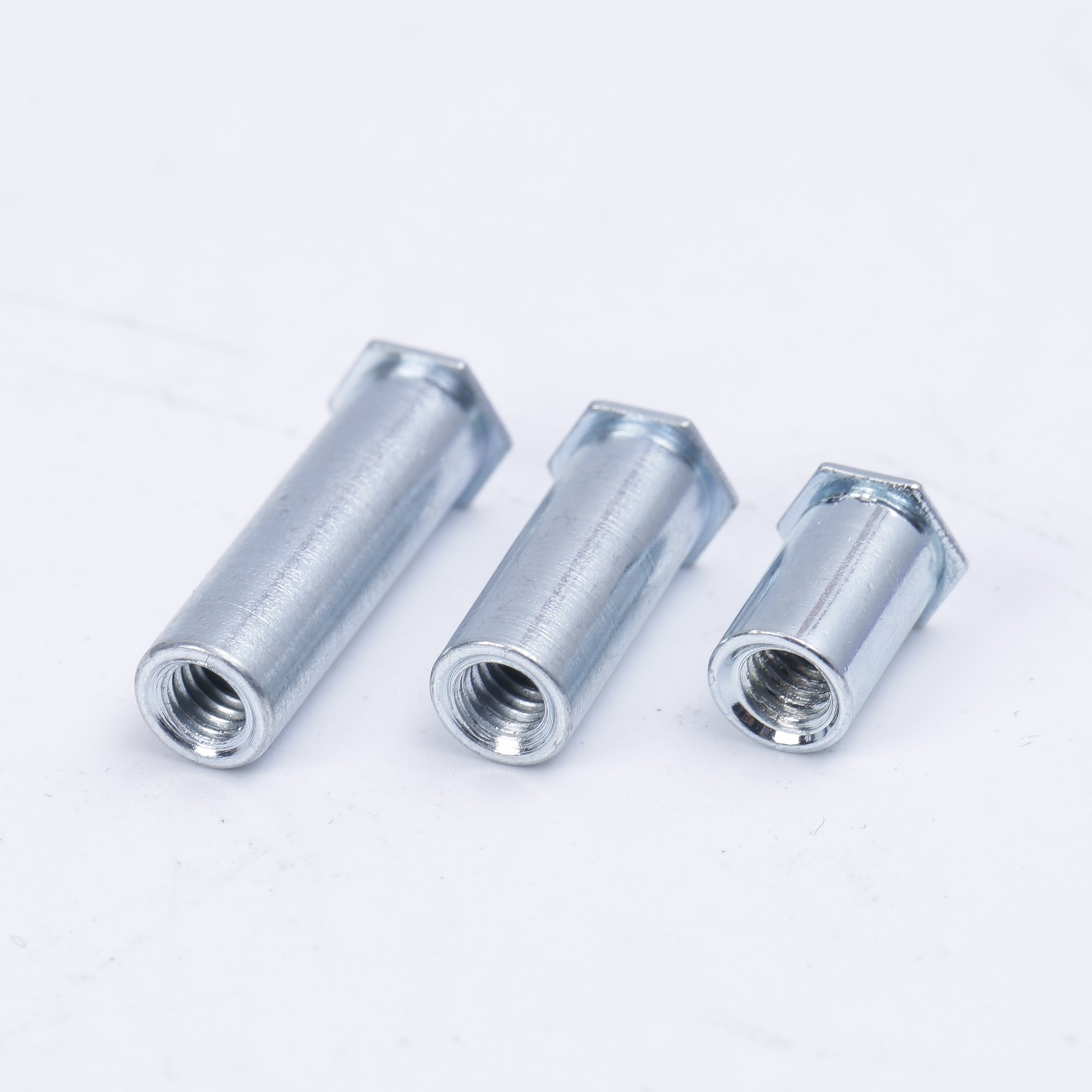Fasteners BSO/BSOS/BSOA Blind Threaded Self Clinching Standoffs Screws