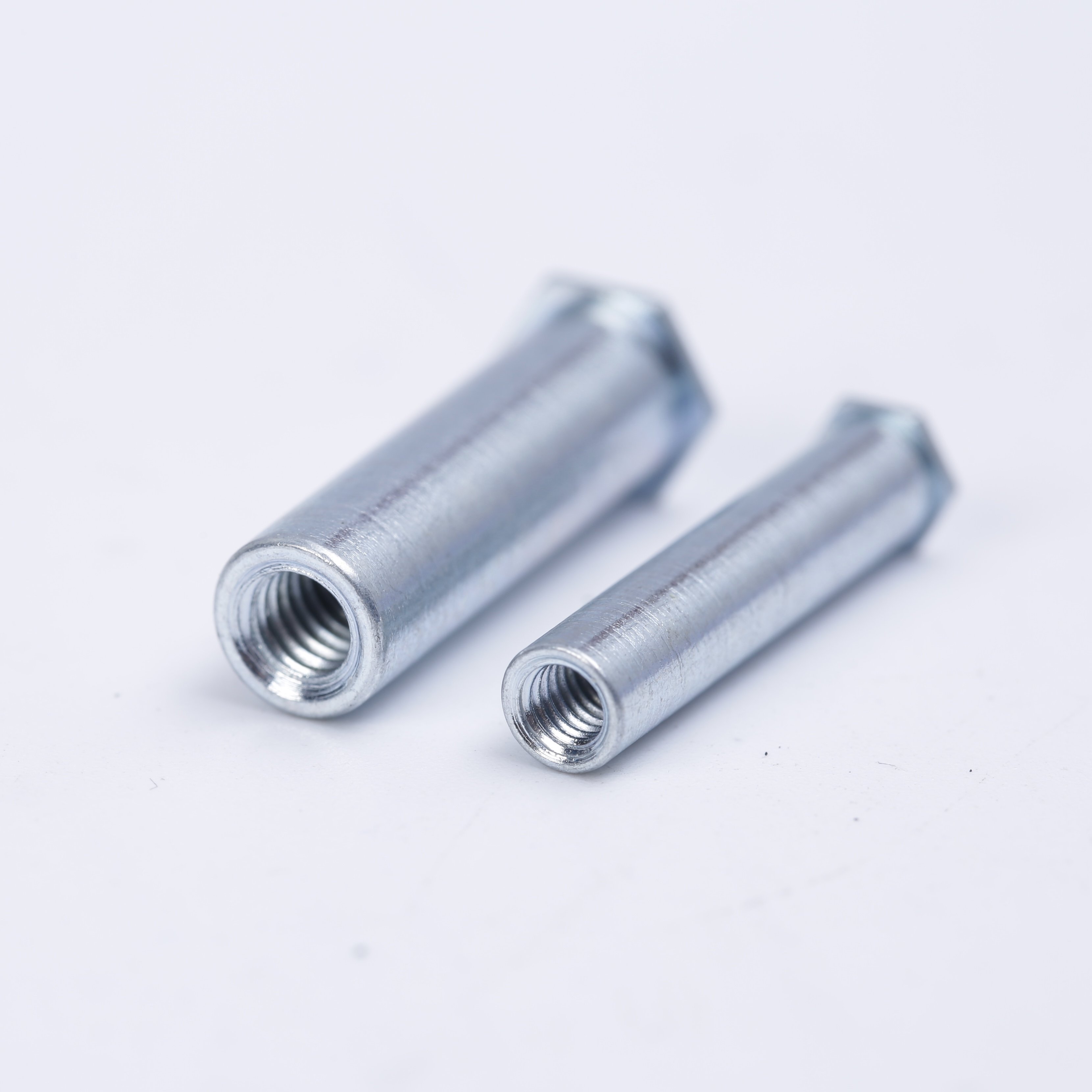 Fasteners BSO/BSOS/BSOA Blind Threaded Self Clinching Standoffs Screws