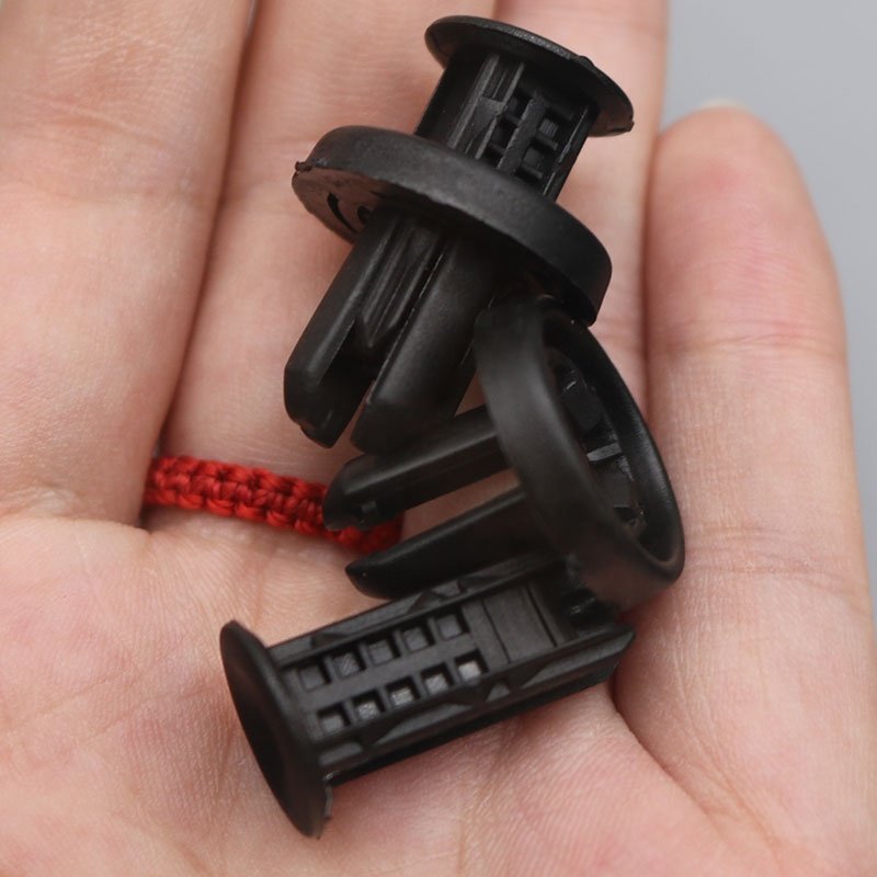 B251 Wholesale spot automobile body fittings nylon clips and fasteners 91505-TM8-003