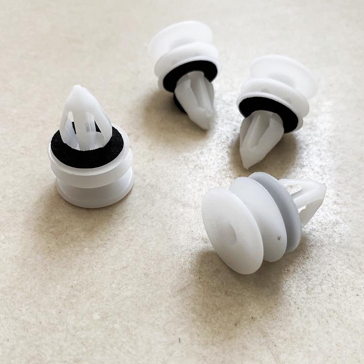 Auto Parts Car Fastener Trim China Manufacture Car Trunk Pom Snap Clips and Fasteners Retainer Bumper Clips and Car Door Panel