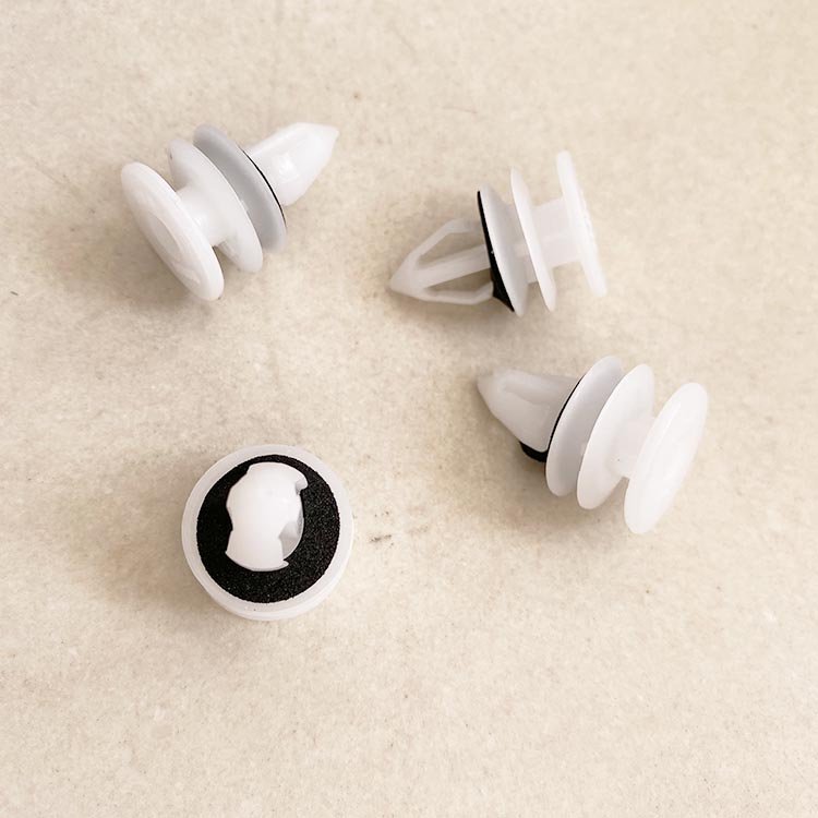 Auto Parts Car Fastener Trim China Manufacture Car Trunk Pom Snap Clips and Fasteners Retainer Bumper Clips and Car Door Panel