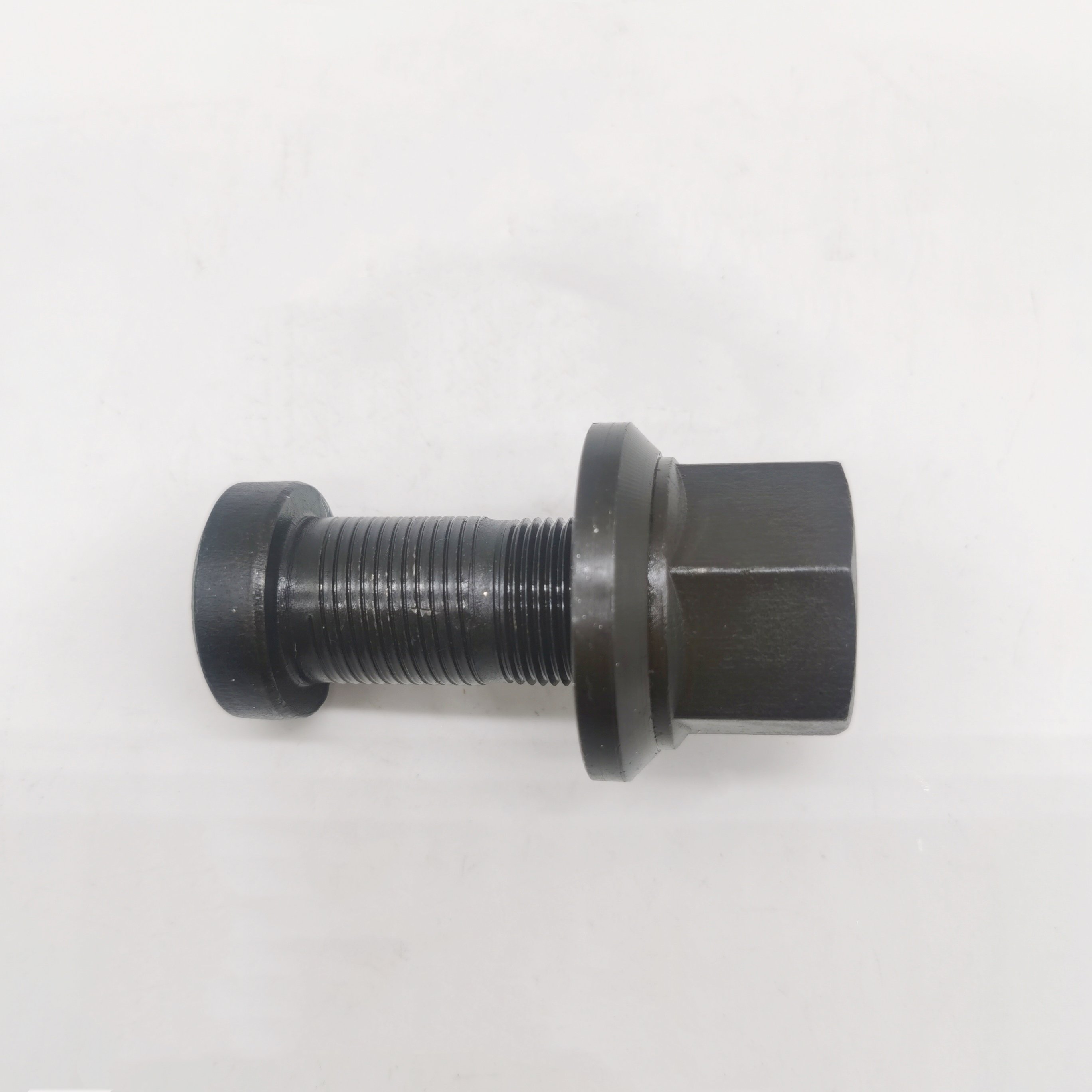 actros M22x1.5 x70mm heavy duty truck wheel stud hub bolt and nut for benz