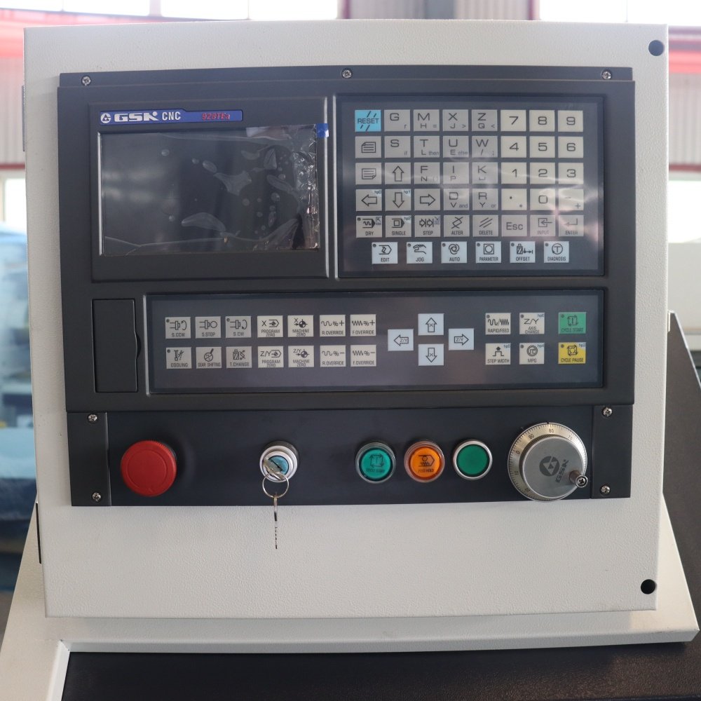 cnc lathe machine for metal suitable for electrical appliances,auto motorcycle parts,fastener bearings and others for CK6130