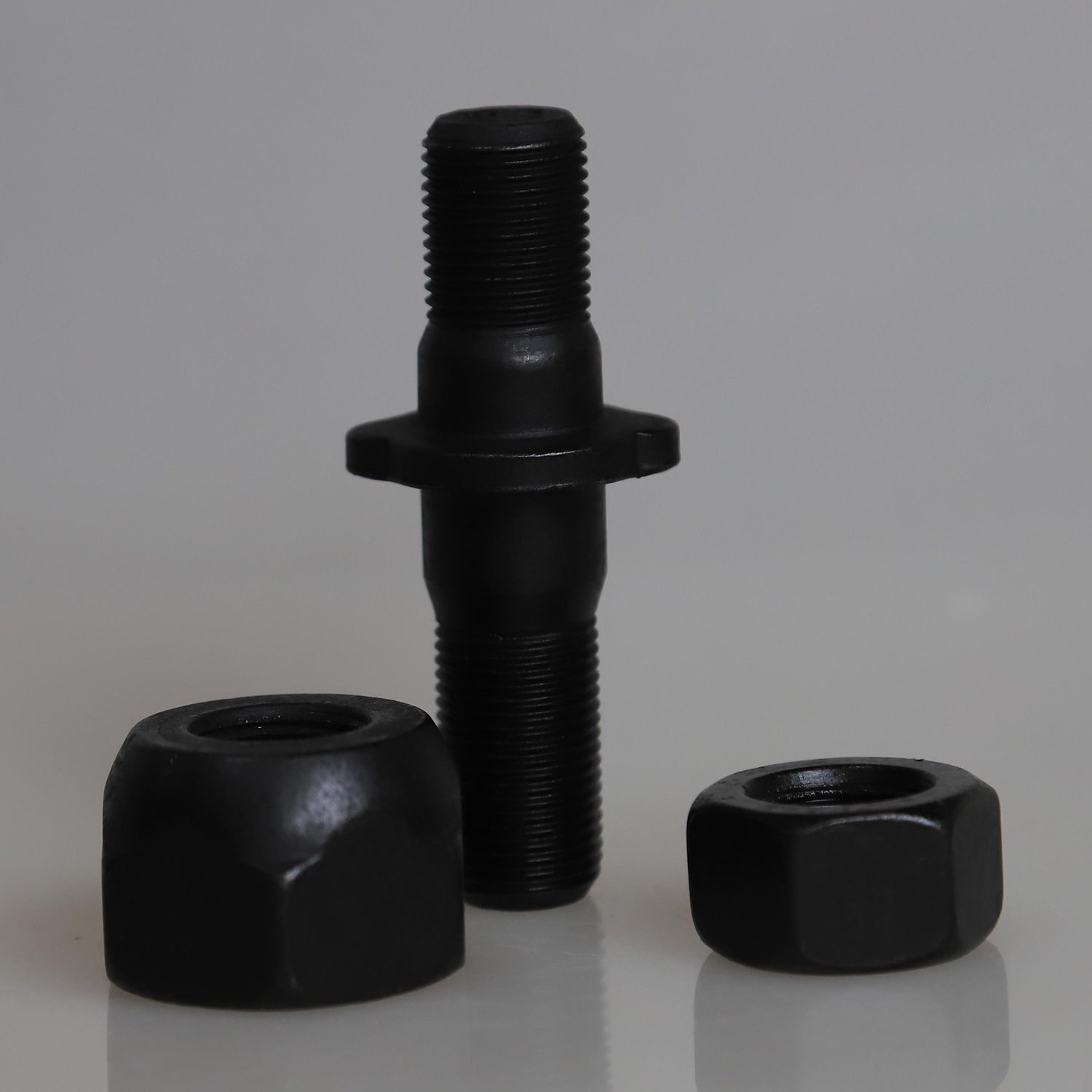 Quanzhou factory grade 10.9 high performance hub truck bolts wheel bolt for Hino 500