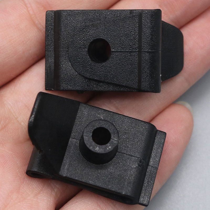 K71 Auto bumper universal self tapping screw base retaining clip 94841226