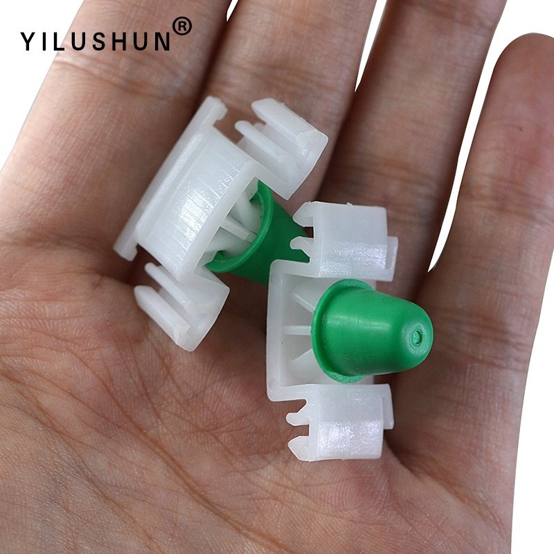 D228 automotive high quality nylon expansion buckle rivet wholesale