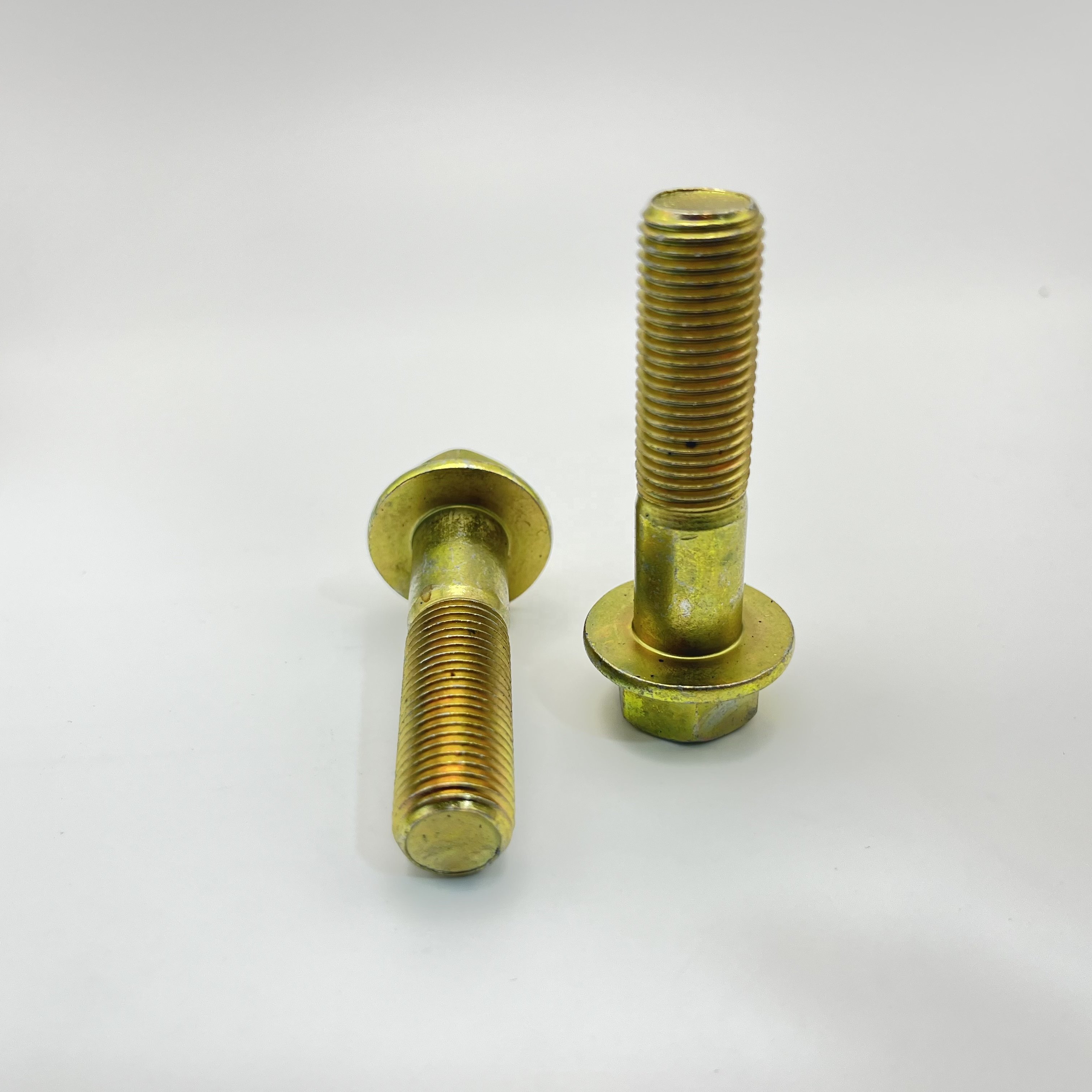 Manufacturer's direct sales supply of stainless steel fasteners with external hexagonal bolts