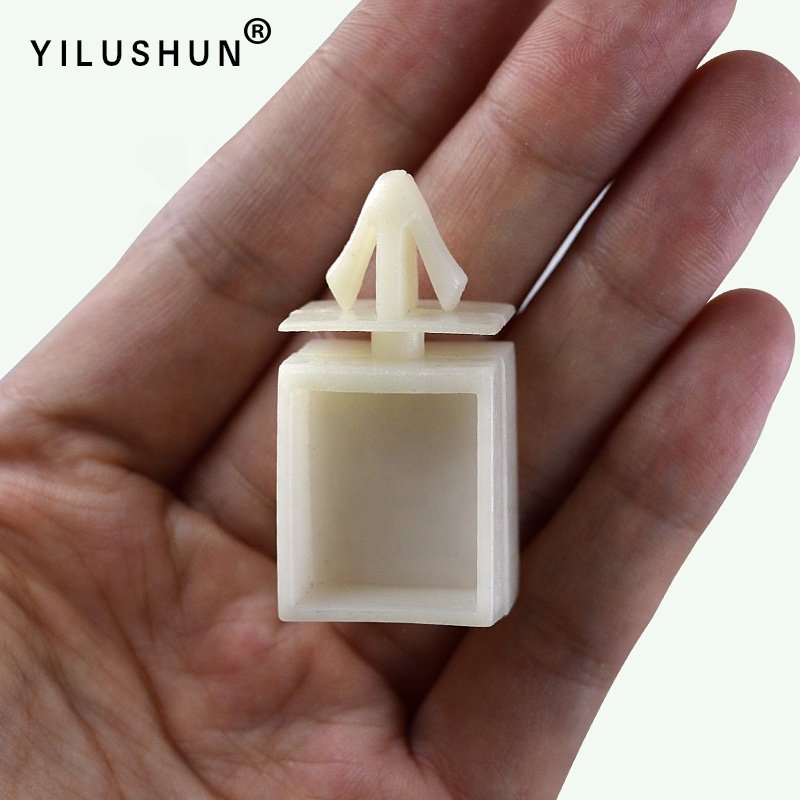 D197 china factory manufacture interior trim strip snap clips for vehicle