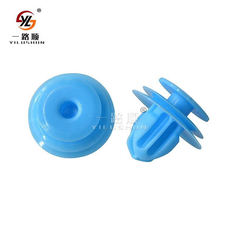 D26 automotive body door panel retainer clips and plastic fastener 90467-10167