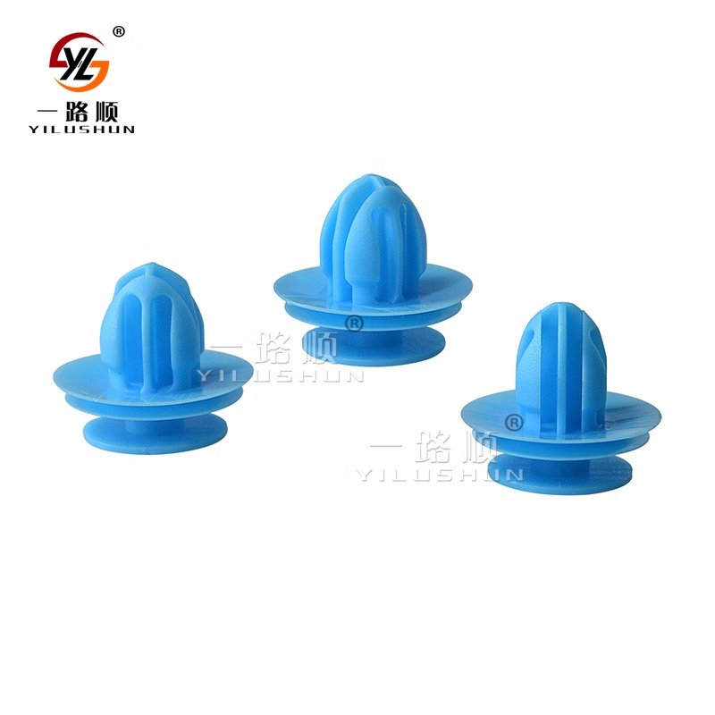 D26 automotive body door panel retainer clips and plastic fastener 90467-10167