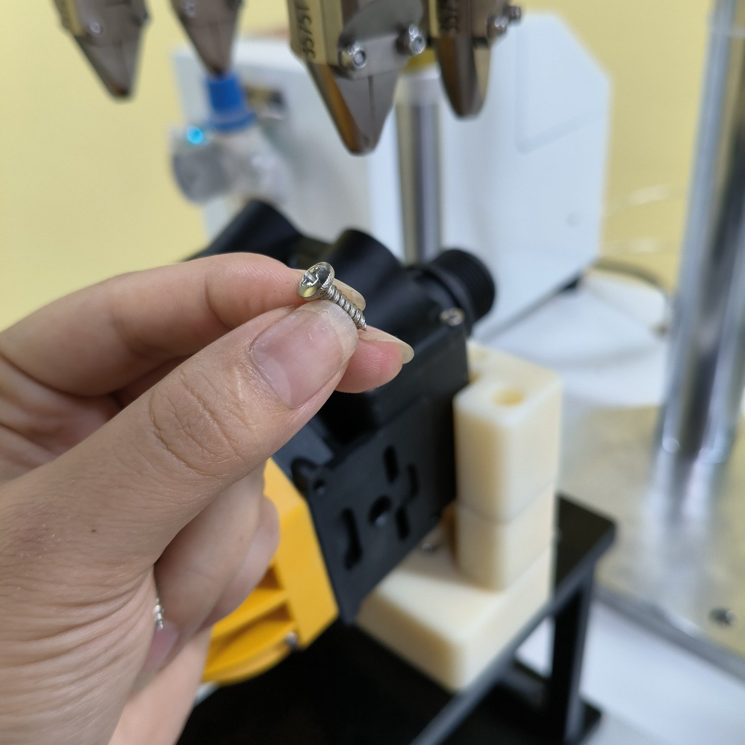 Automatic Multi-axis Screw Feeder Machine Multi-spindle screw driver machine for multi Screw Locking process