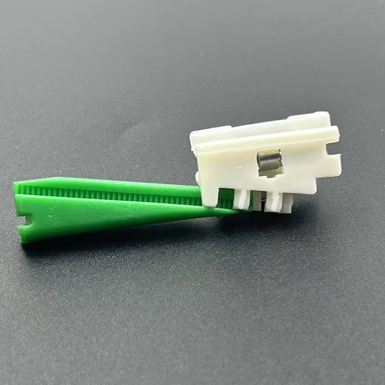 High Quality Automotive Fastener Fixing Clamp Plastic Car Bumper Guard For Benz