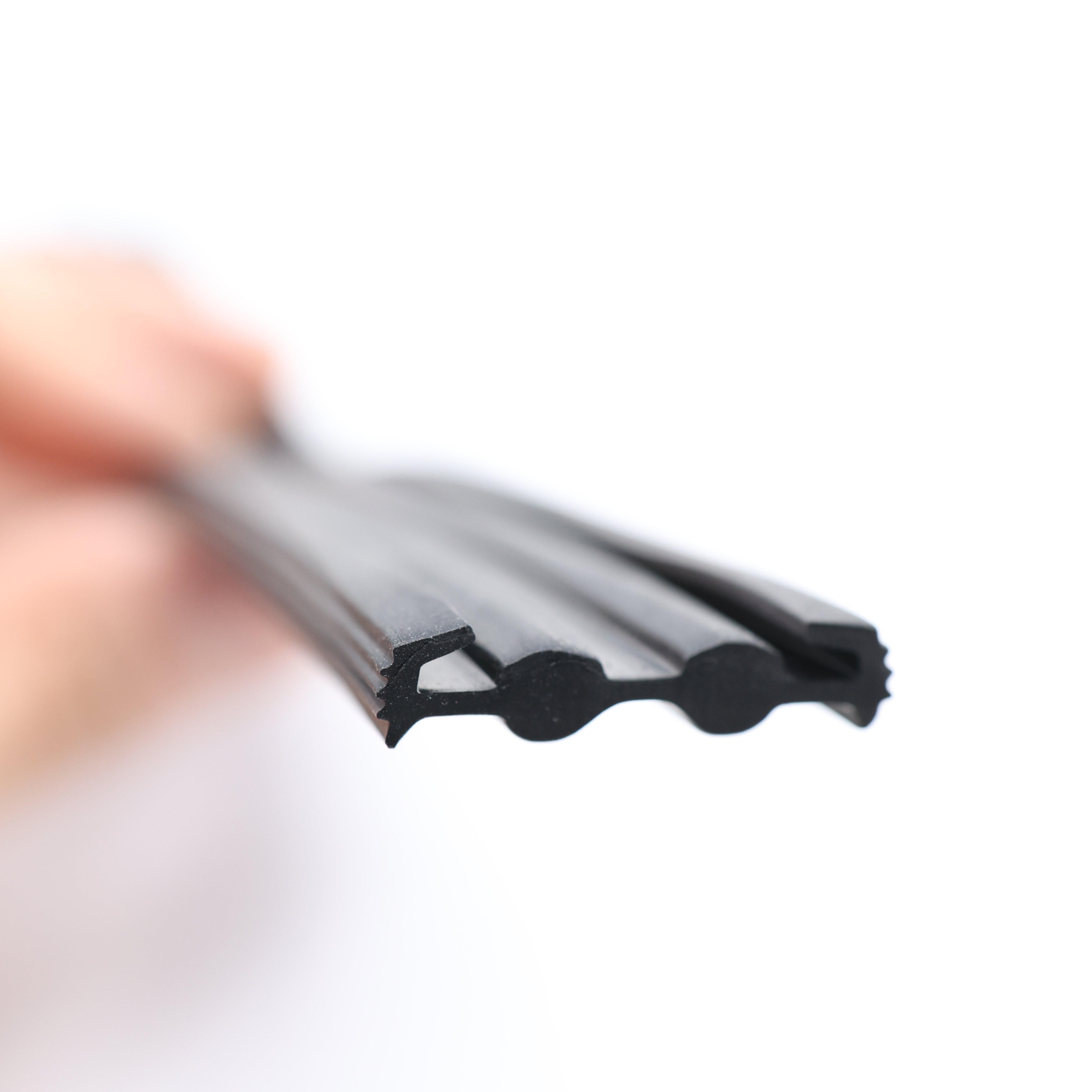 C Shaped Automobile Oil-resistant Tank Silicone EPDM PVC Sr Nbr Sbr Extruded Band Clamp Groove Seal Strips
