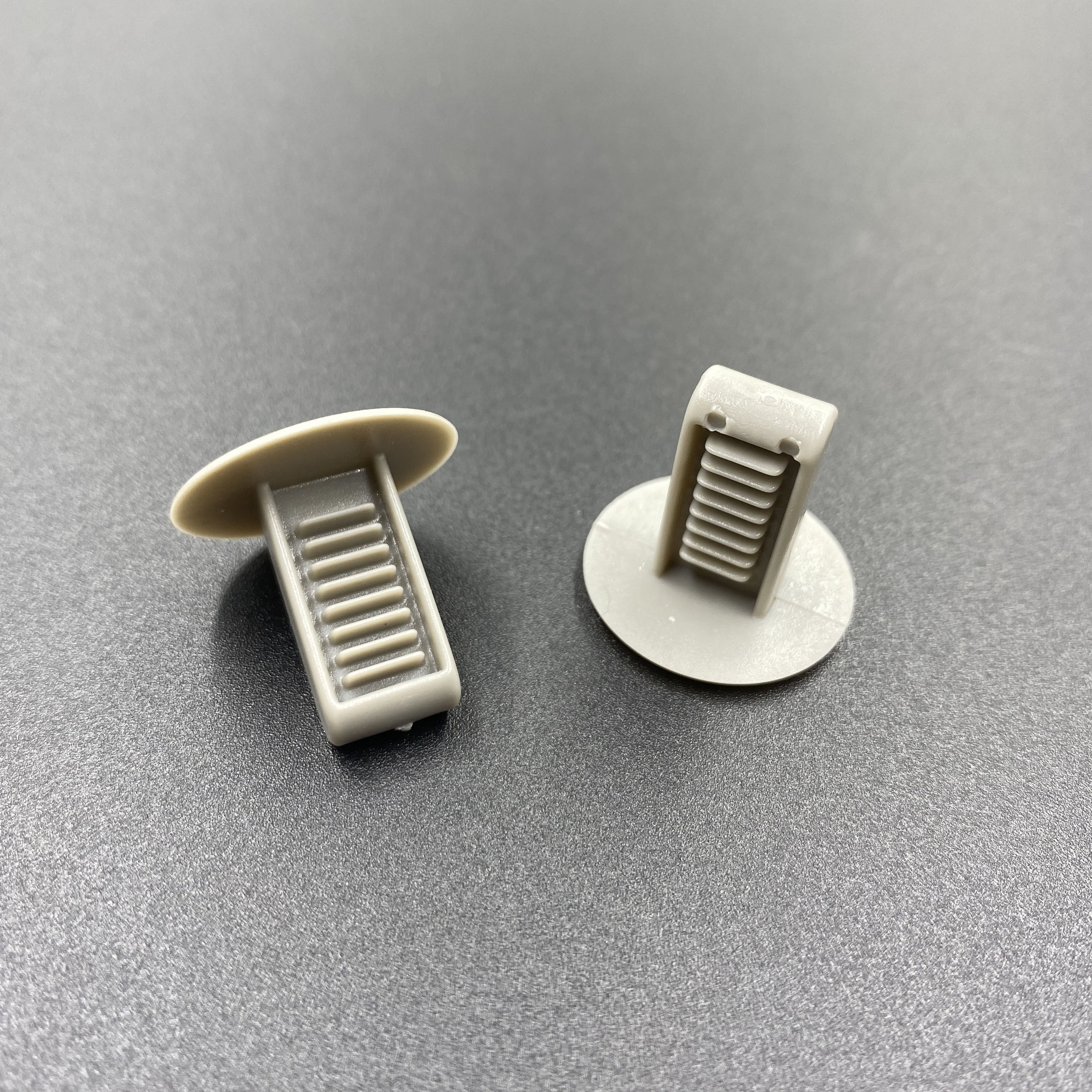 High Quality Auto Fastener Clip Auto Fasteners Fir Tree Rivets Clips Car Bumper Door Panel Fender Liner Clips