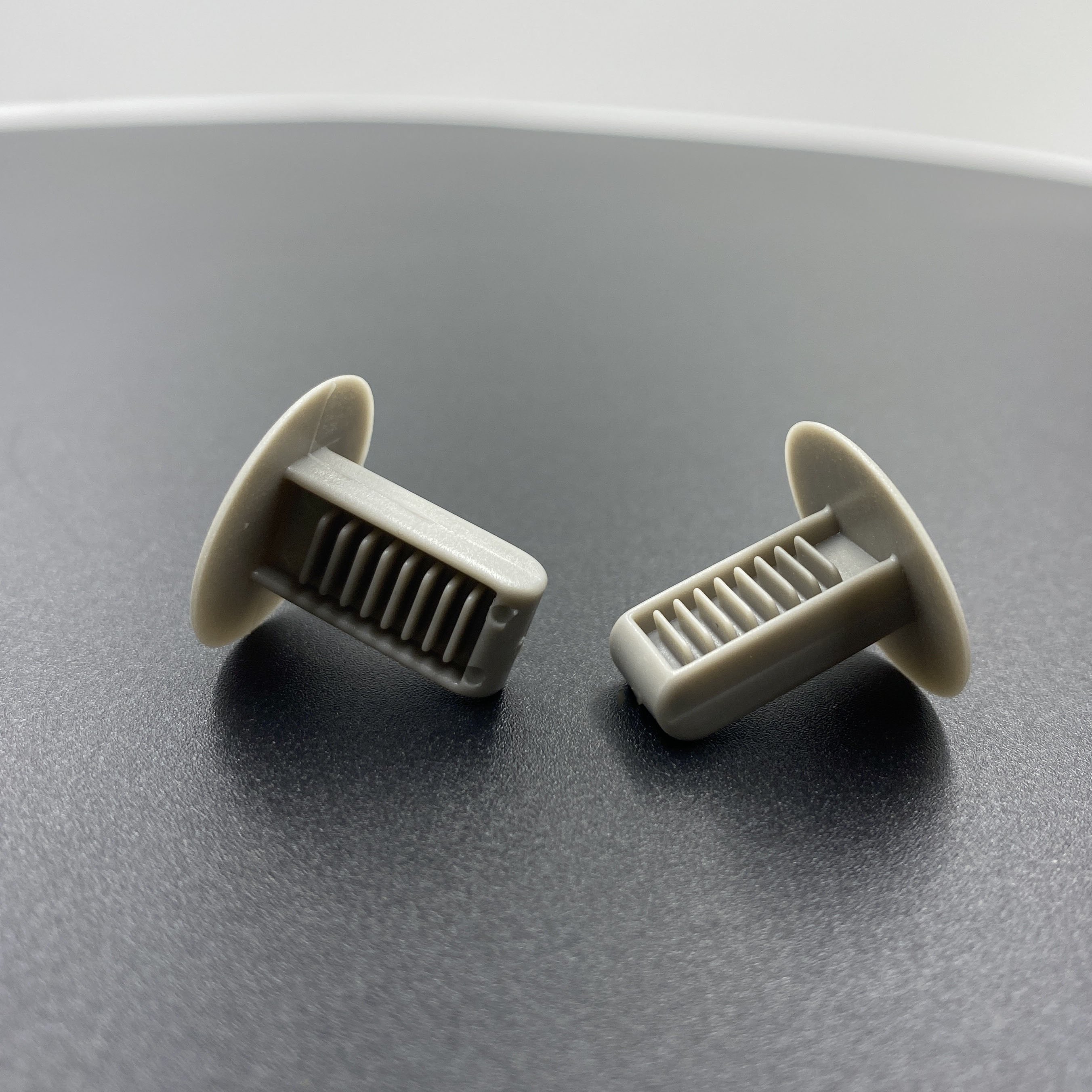 High Quality Auto Fastener Clip Auto Fasteners Fir Tree Rivets Clips Car Bumper Door Panel Fender Liner Clips