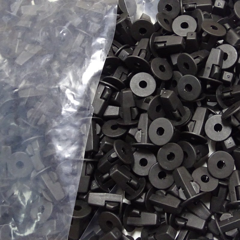 Automotive Fasteners Plastic Interior Trim Clip Body Panel Fixing Clip for Toyota 90189-06210
