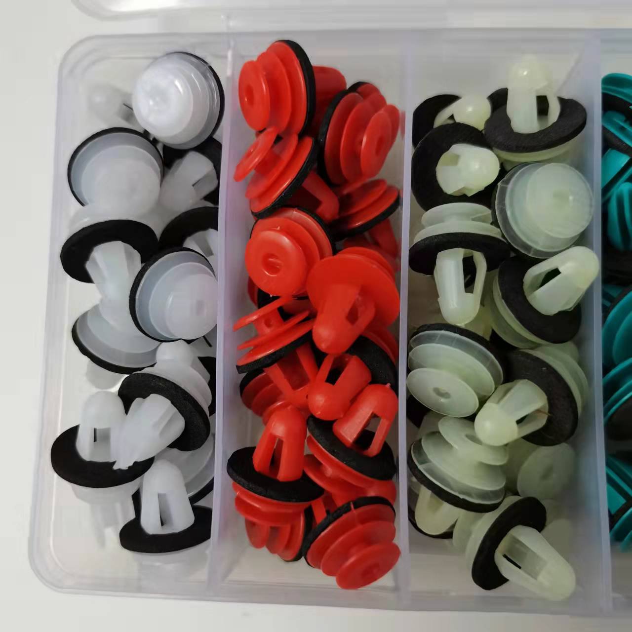 Popular Wholesale Price 6 Kinds 120pcs/bag Universal Car Clips Kit Plastic Car Fasteners Bumper Clips Door Panel Clip