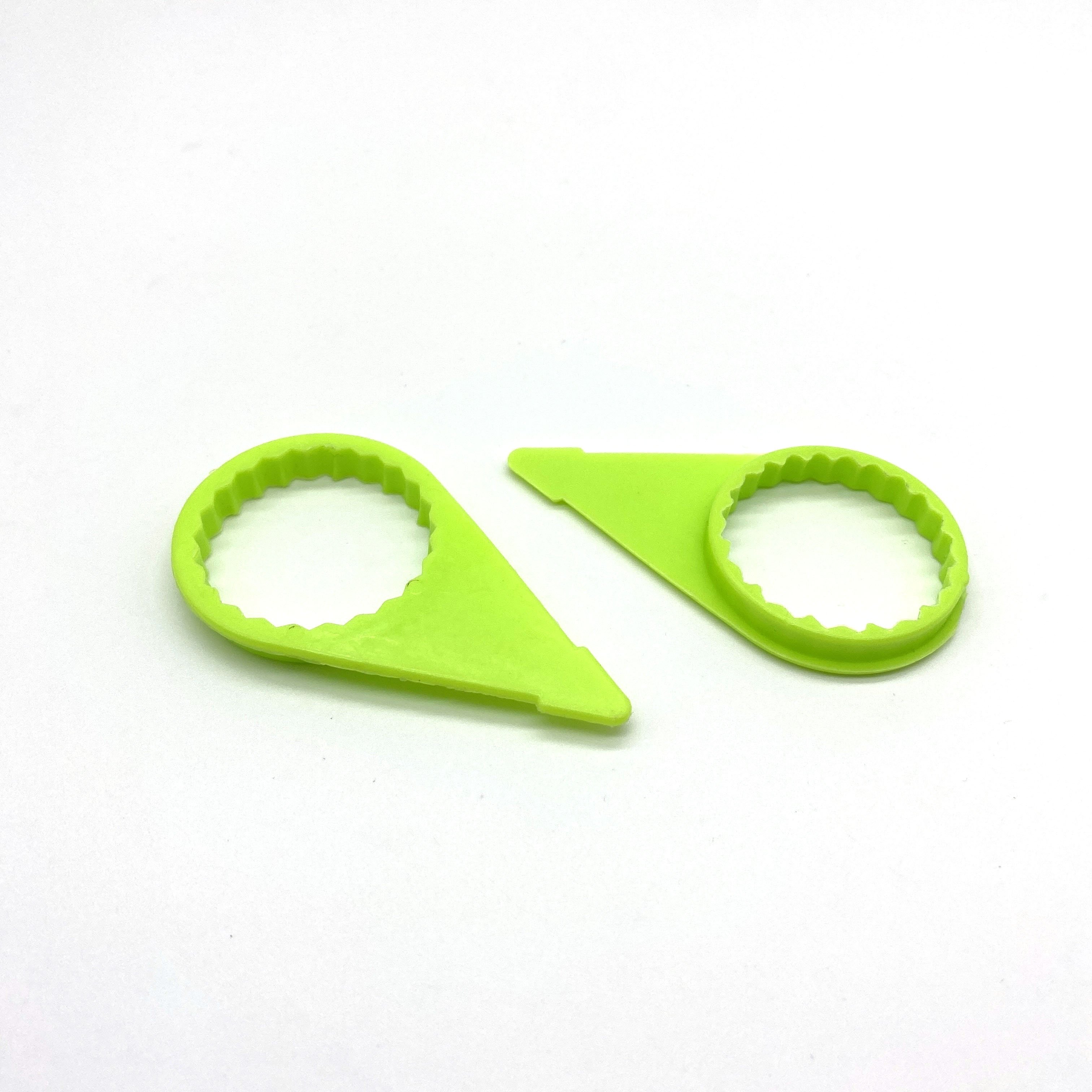 High Quality Car Plastic Fastener Clip Auto Body Clip for 32 Nuts on Opposite Sides