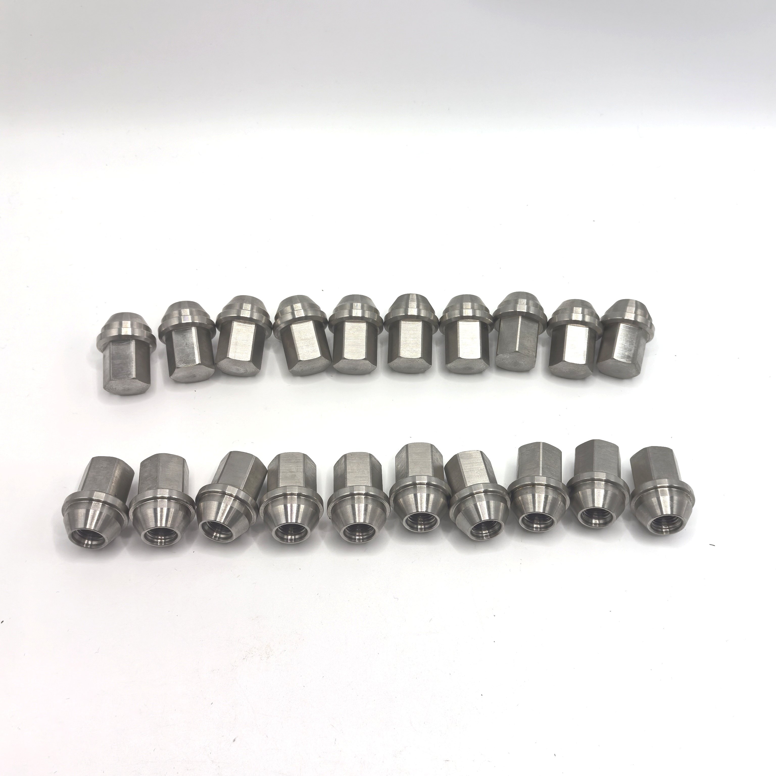 High Quality Stainless Steel Wheel Nut 12x1.5 for Chevrolet Cruze New Condition Auto Parts Lug Nut Car Nut