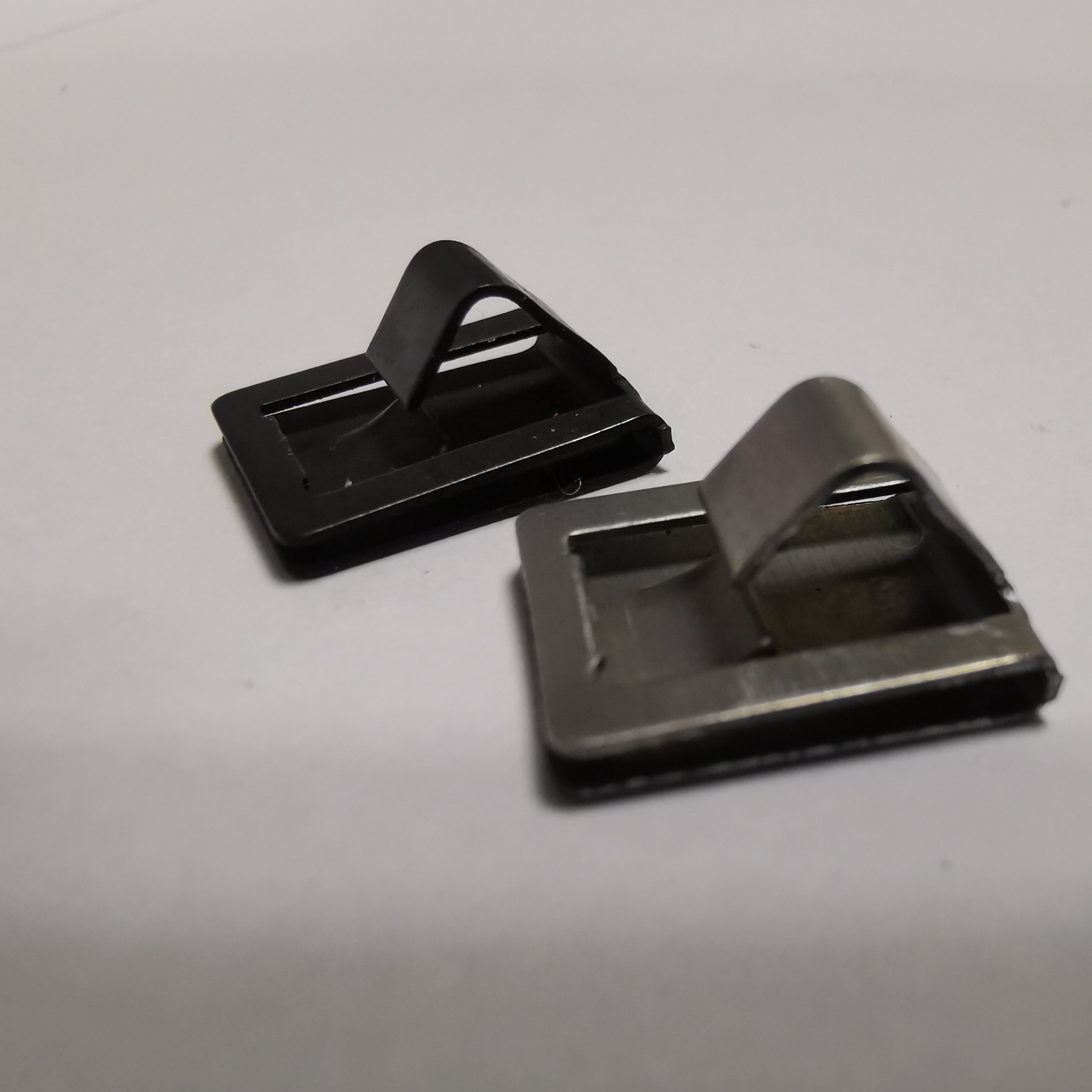 Car Stamping Fastener Spare Parts Customized Hardware Metal Automobile Car Clips Clamps