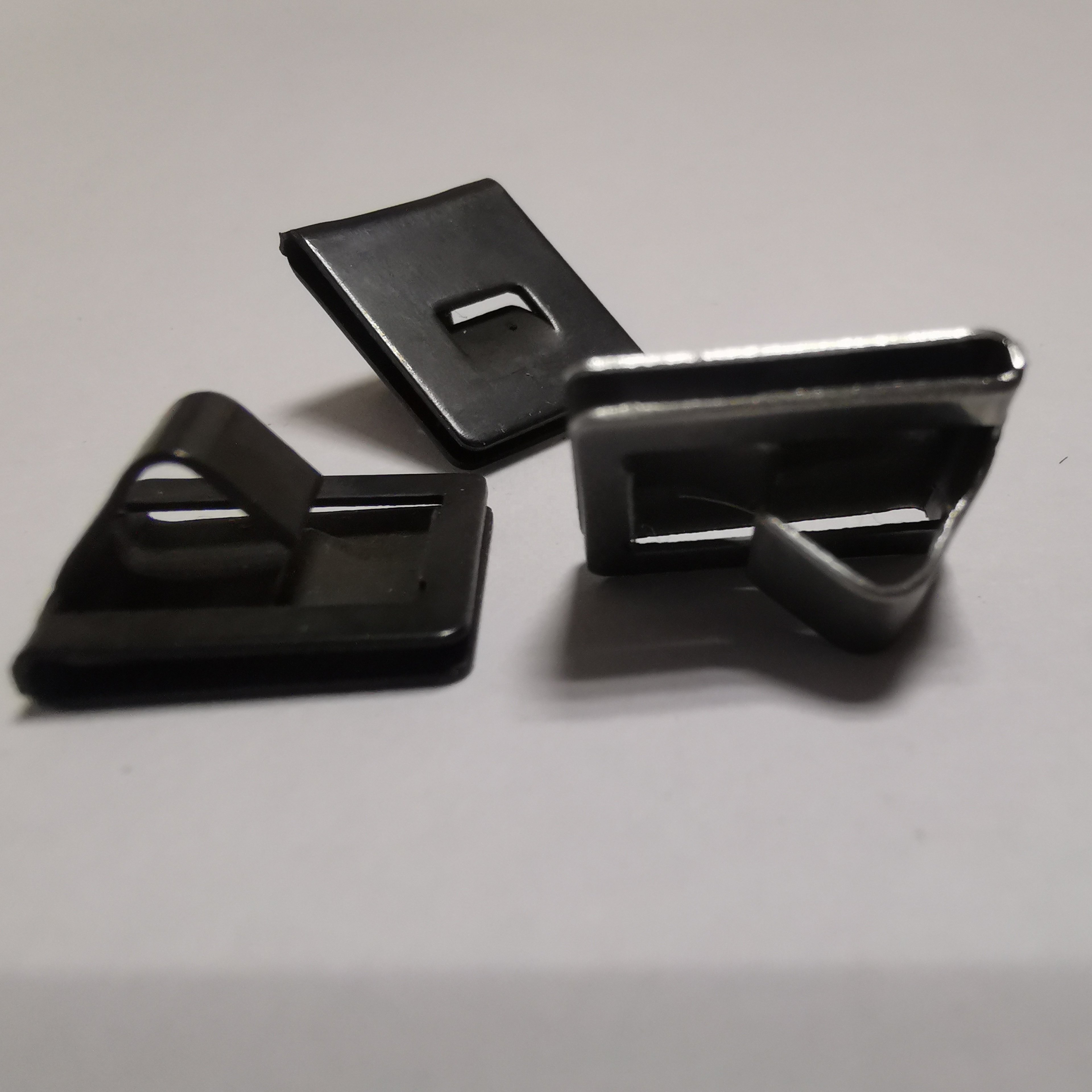 Car Stamping Fastener Spare Parts Customized Hardware Metal Automobile Car Clips Clamps