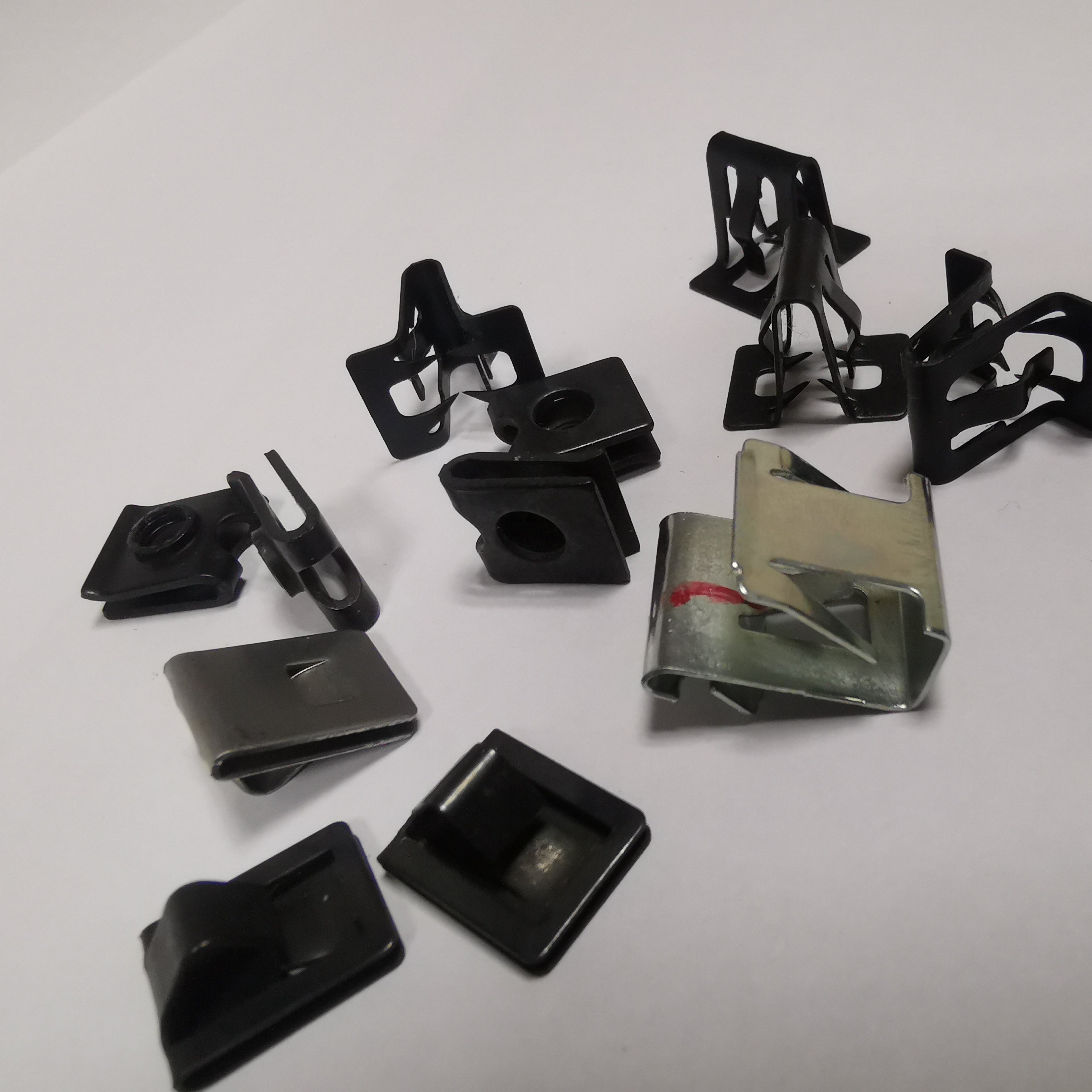 Car Stamping Fastener Spare Parts Customized Hardware Metal Automobile Car Clips Clamps
