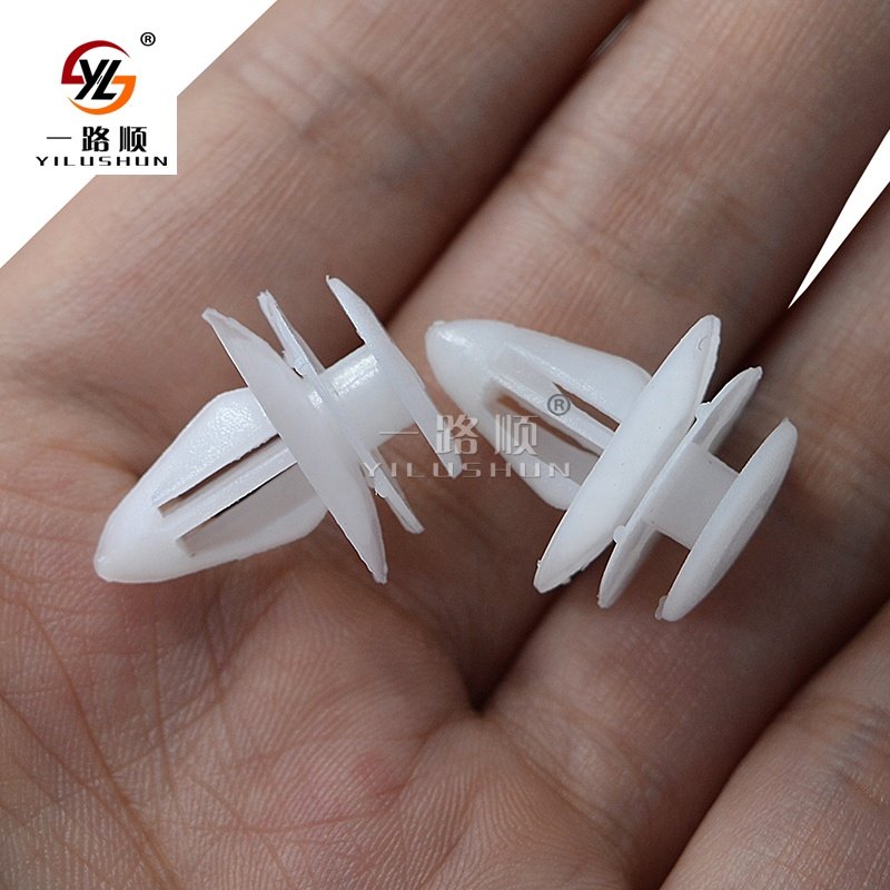 D31 fasteners auto clip supplier clip plastic fasteners