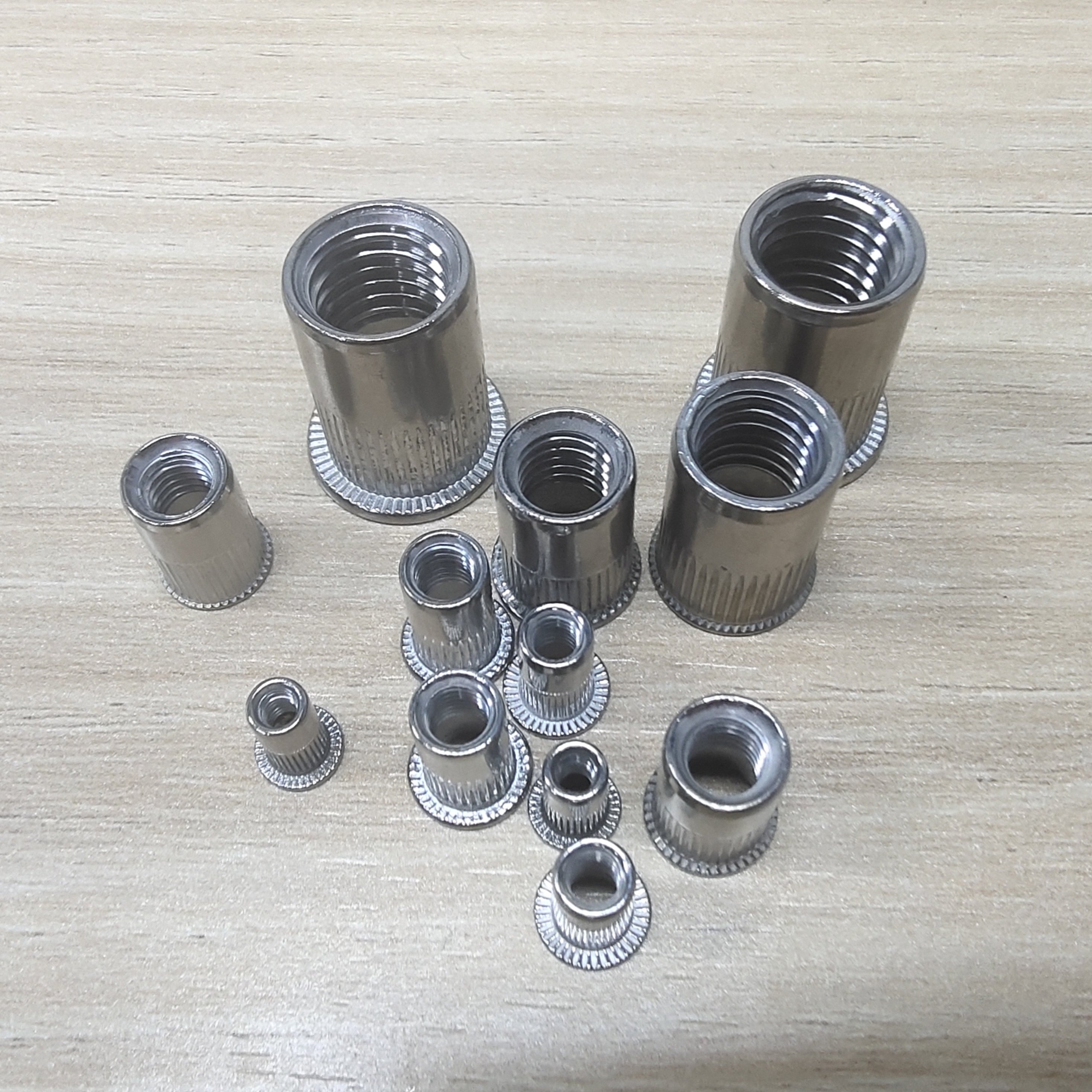 Stainless Steel Zinc Plated Galvanized Aluminum Clamping Nut Round Flat Head Self Clinching Rivet Nut for Mounting Metal Sheet