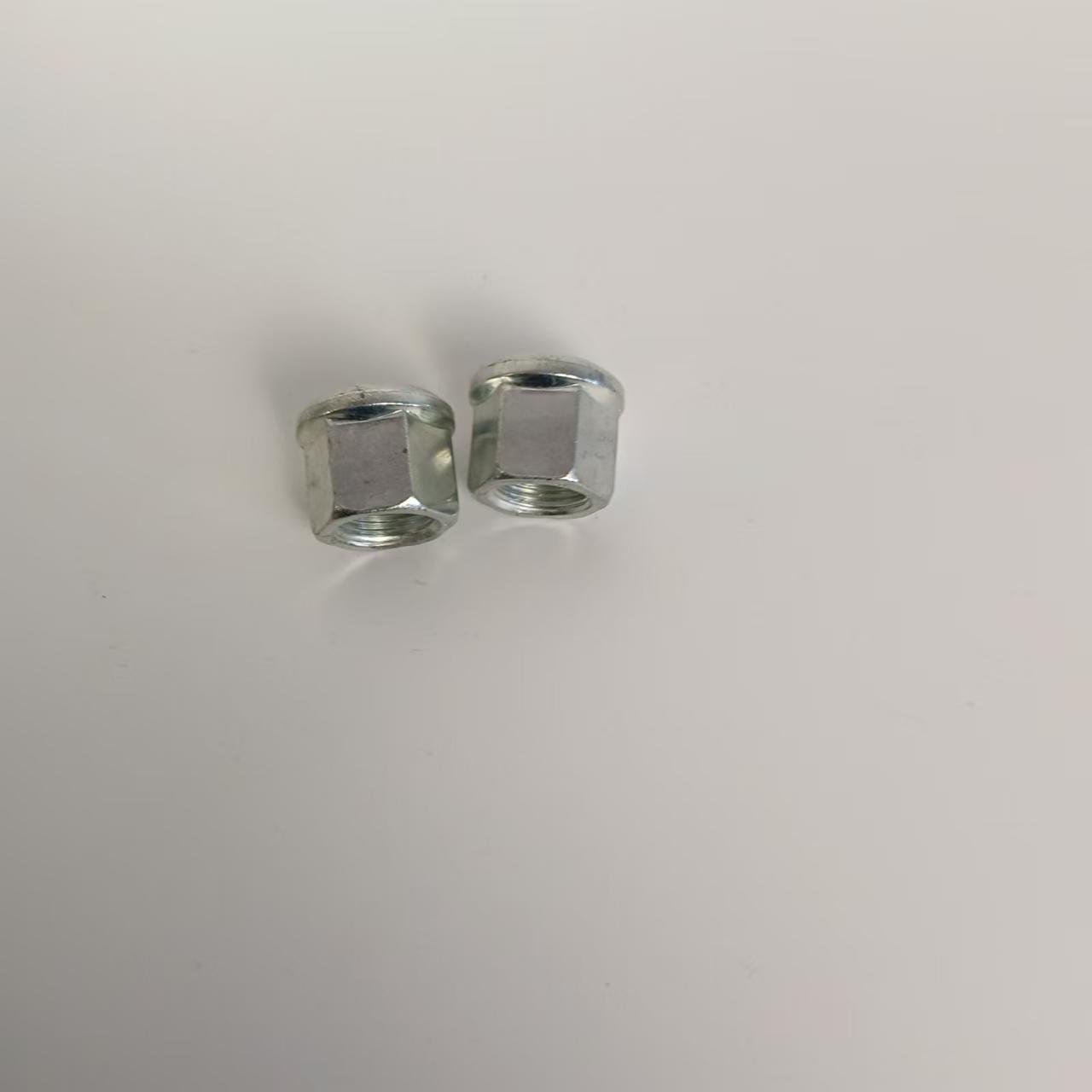 Hexagon taper auto nut Tire lock nut Cone wheel hub nut