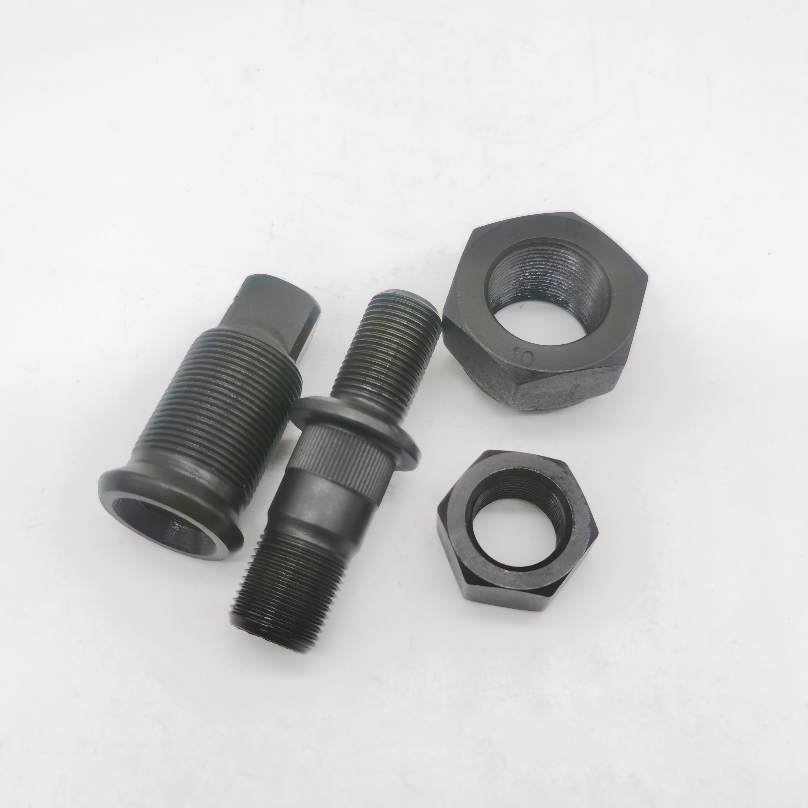 Wheel Hub Bolt for Toyota Rino Rear Auto Parts Accessories M20x1.5-M20x1.5x75mm