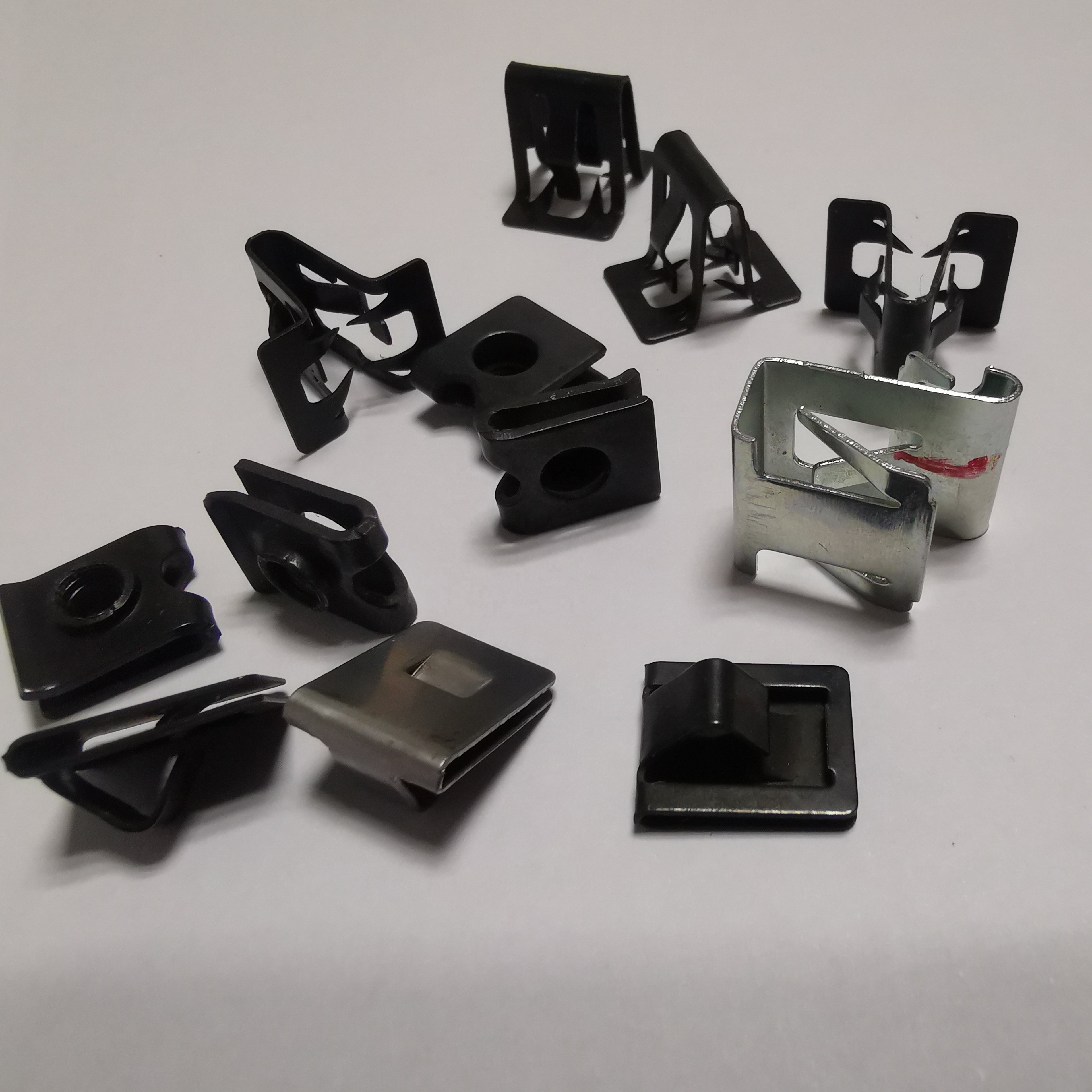 Car Metal Parts Fasteners Customized S Shape Car Hardware Auto Steel Fixing Cable Clips