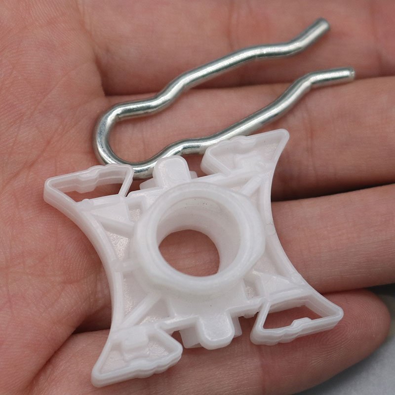 N48 Retail product automotive fastener plastic car glass holder clips 51321938884