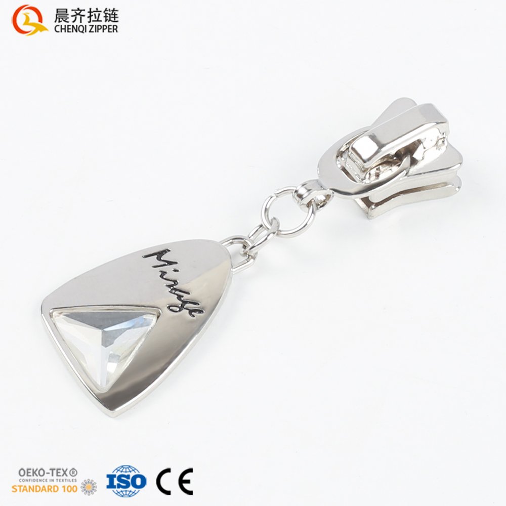 Wholesale Custom Logo 3# 5# 7# Plating Embossed Custom Zipper Puller Nylon Metal Plastic Zipper Sliders Luxury for Garment