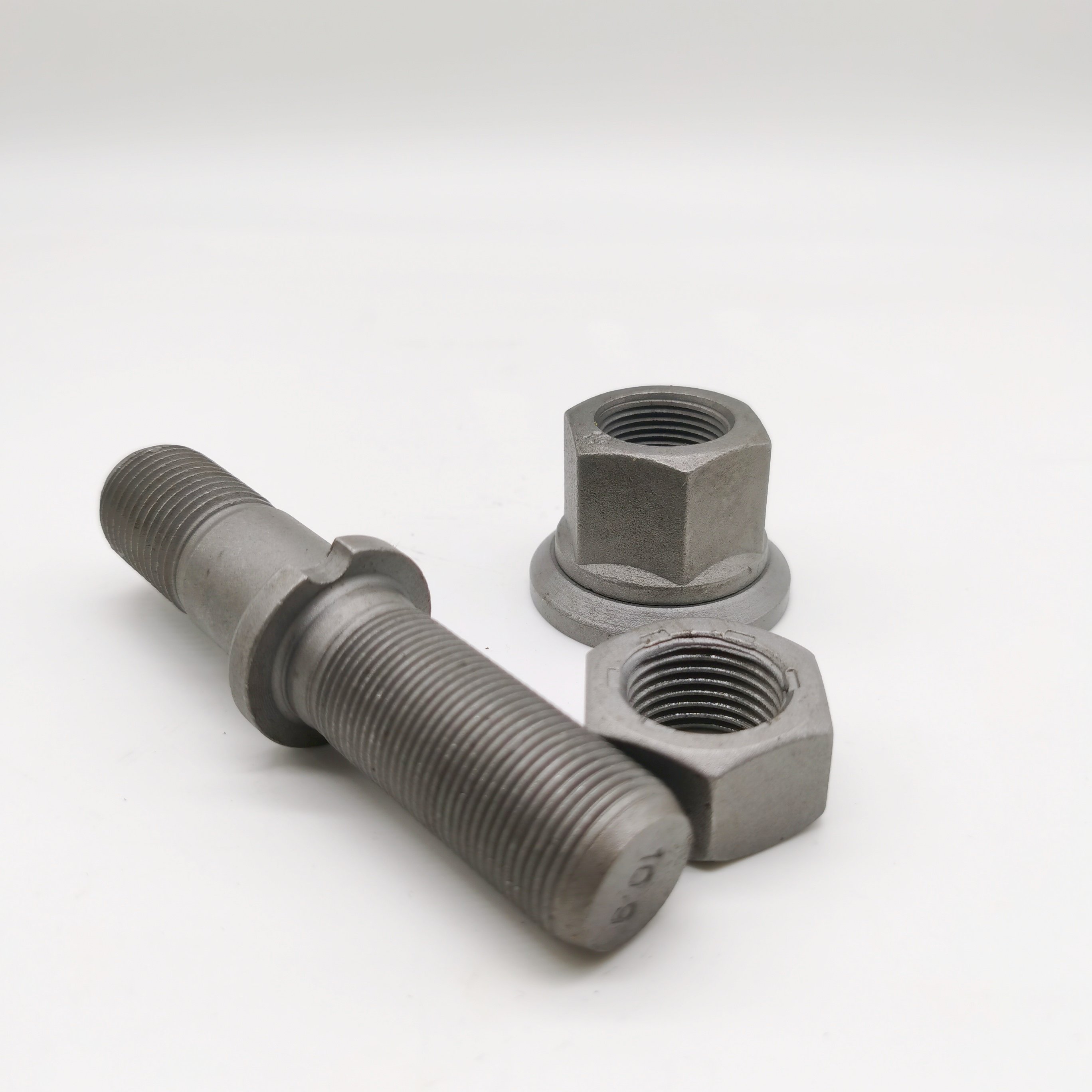 Henred Trailer Replacement Parts Aftermarket Wheel Stud Bolts