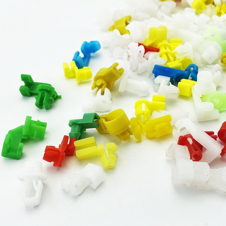 Various models of mixed packaging high quality automotive plastic clips fasteners car lock clip car modification clip