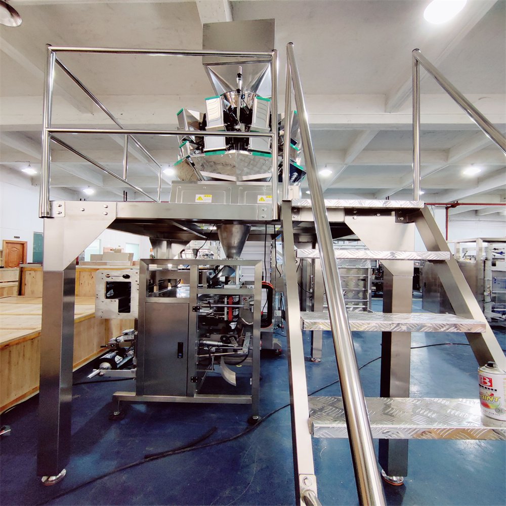 New full auto PP Polybag snack chips nuts candy packing line weighting and labelling machine