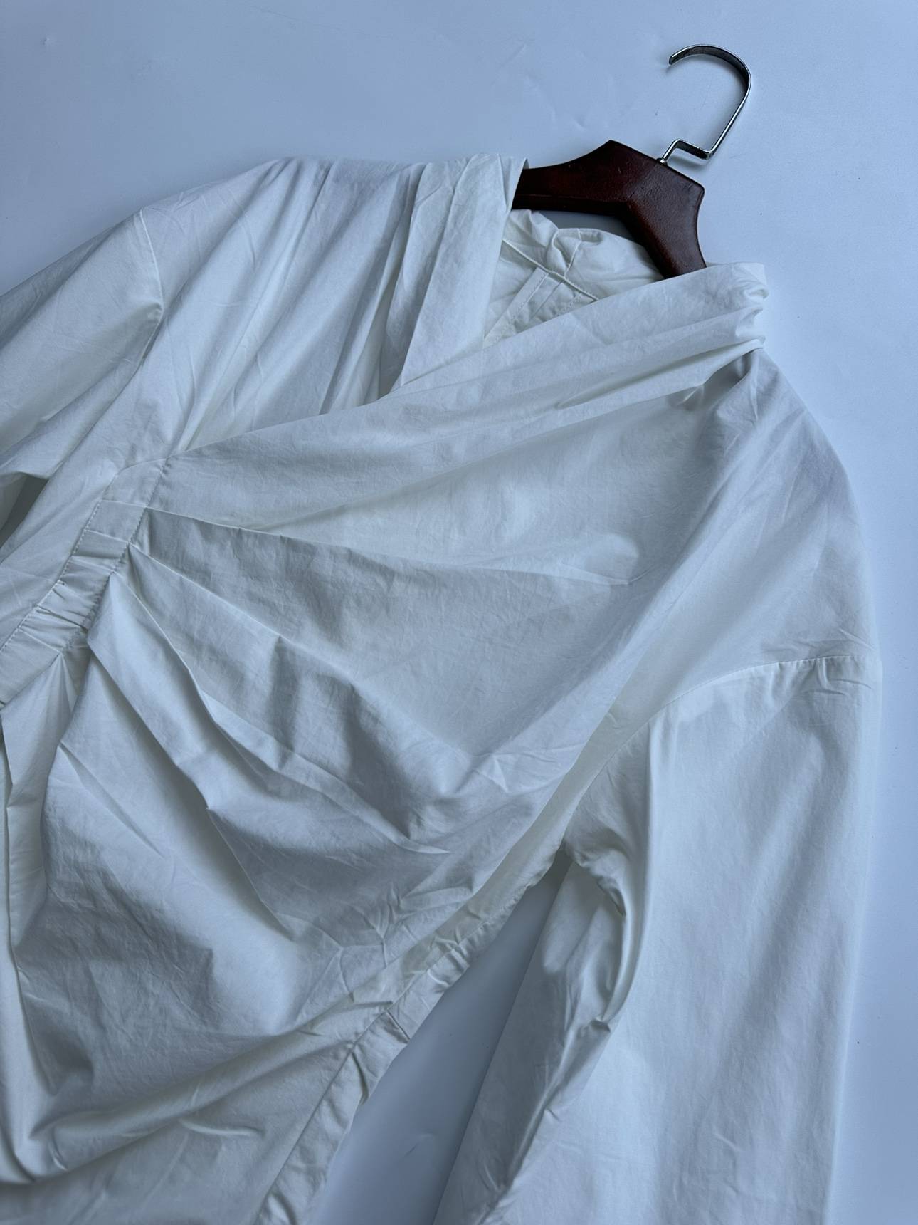 Du's house is sold, and the soil must be entered. Yamamoto's fashion elastic combing cotton long -sleeved shirt.