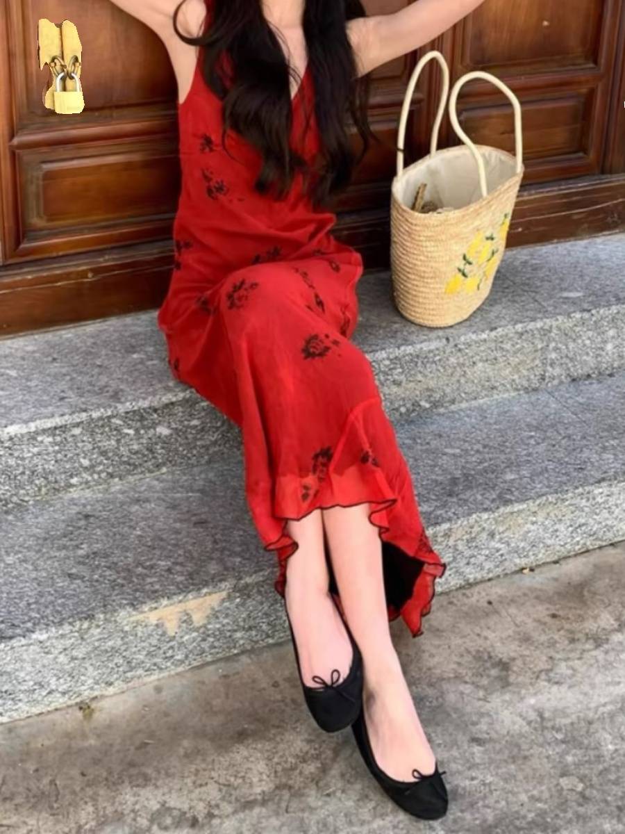 Fall in love with rose -like red ~ Domi Brahma French silk printed dress long skirt sexy V -neck repair dress