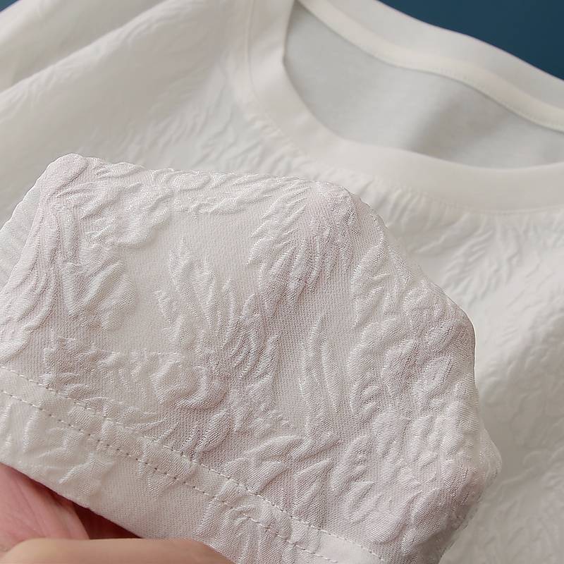 The fabric is absolutely